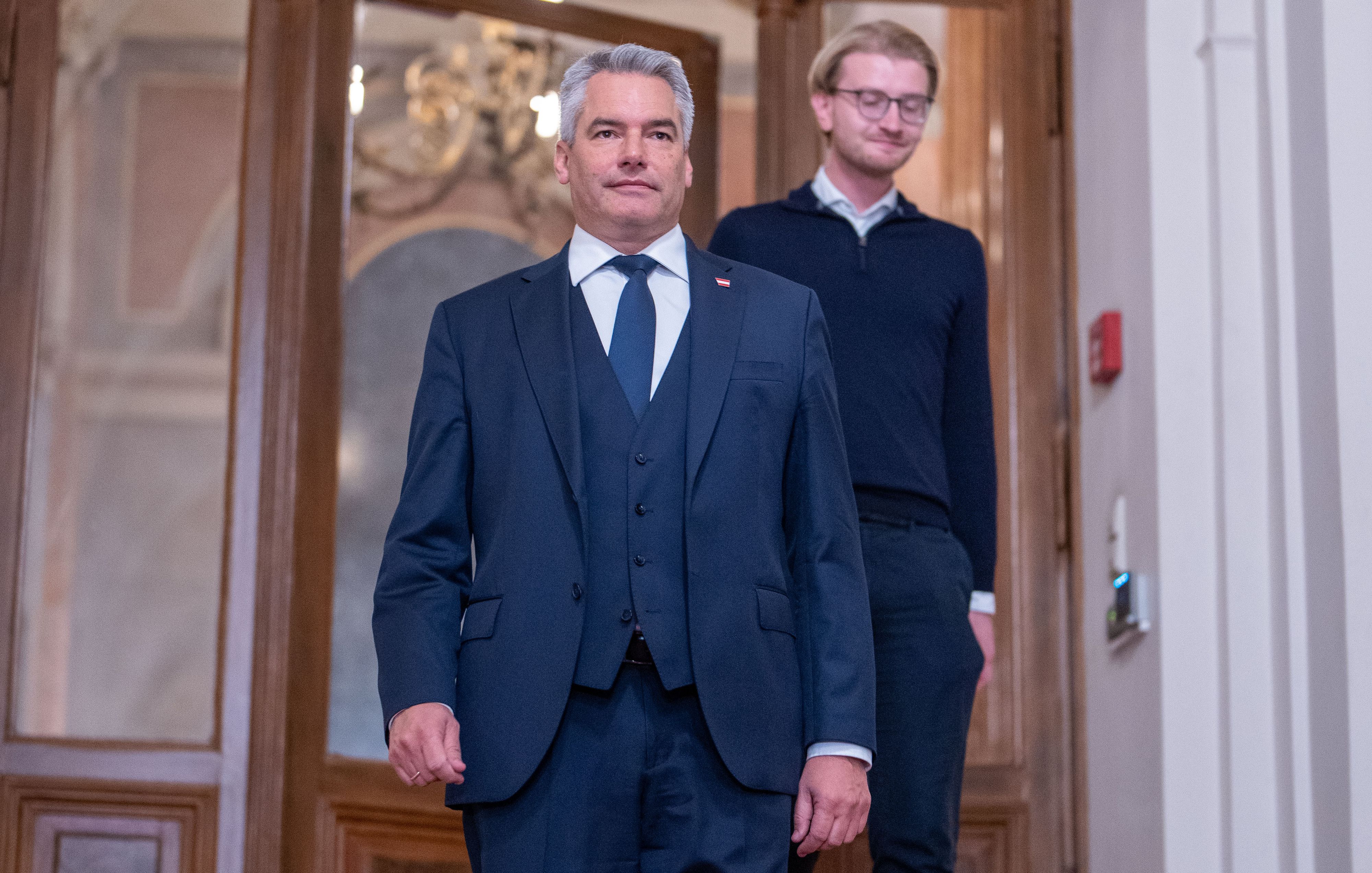 Bundeskanzler Karl Nehammer (ÖVP) am Donnerstag, 14. November 2024, während eines Presse-Statements anlässlich der Sondierungsgespräche im Palais Epstein in Wien.