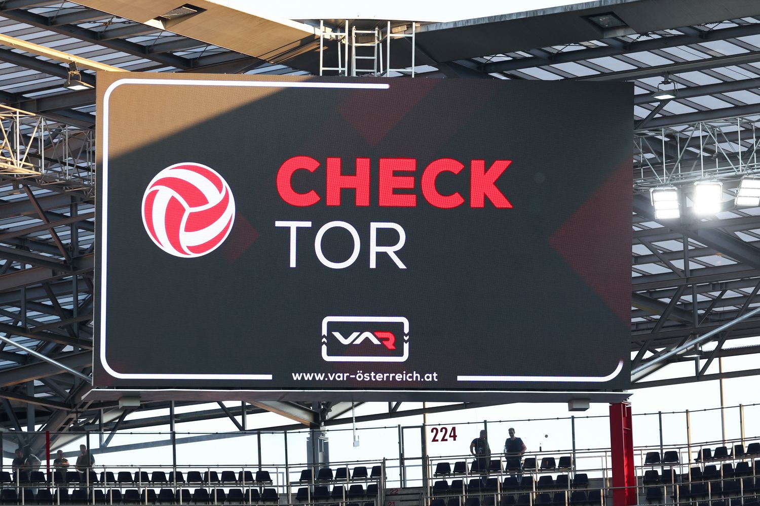 Gibt's bald keinen VAR mehr?