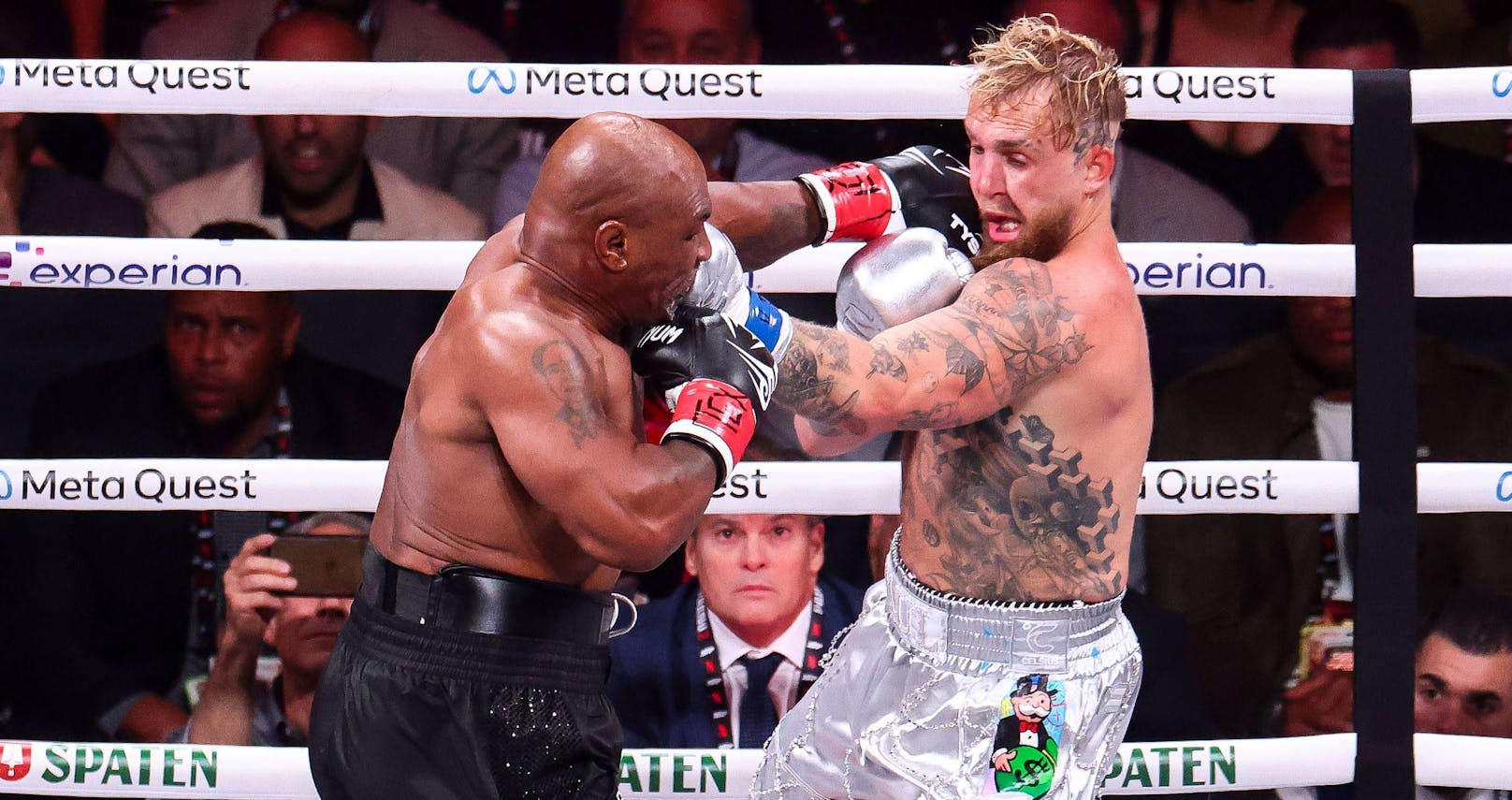 YouTuber Jake Paul schlug im Ring Box-Weltmeister Mike Tyson, gewann das Box-Event des Jahres (15.11.2024)