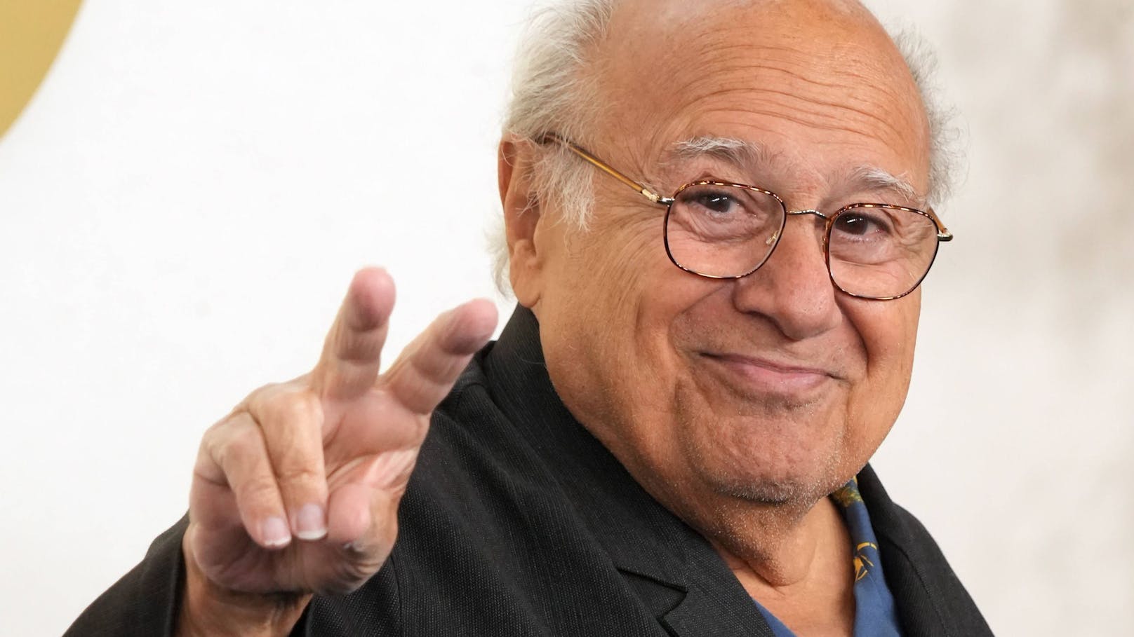 Danny DeVito wird 80 – mit Trampolin hält er sich fit