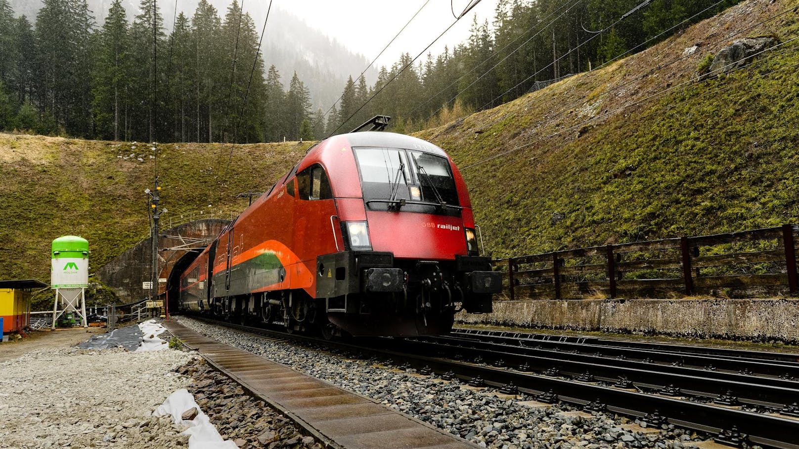 Tauerntunnel ab Montag acht Monate lang gesperrt