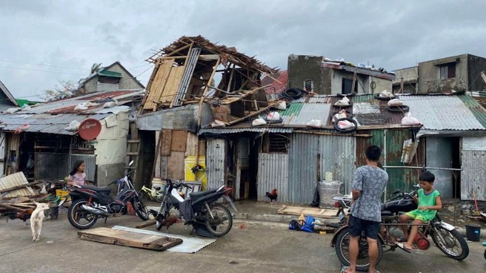 Taifun: 500.000 Menschen in den Philippinen evakuiert