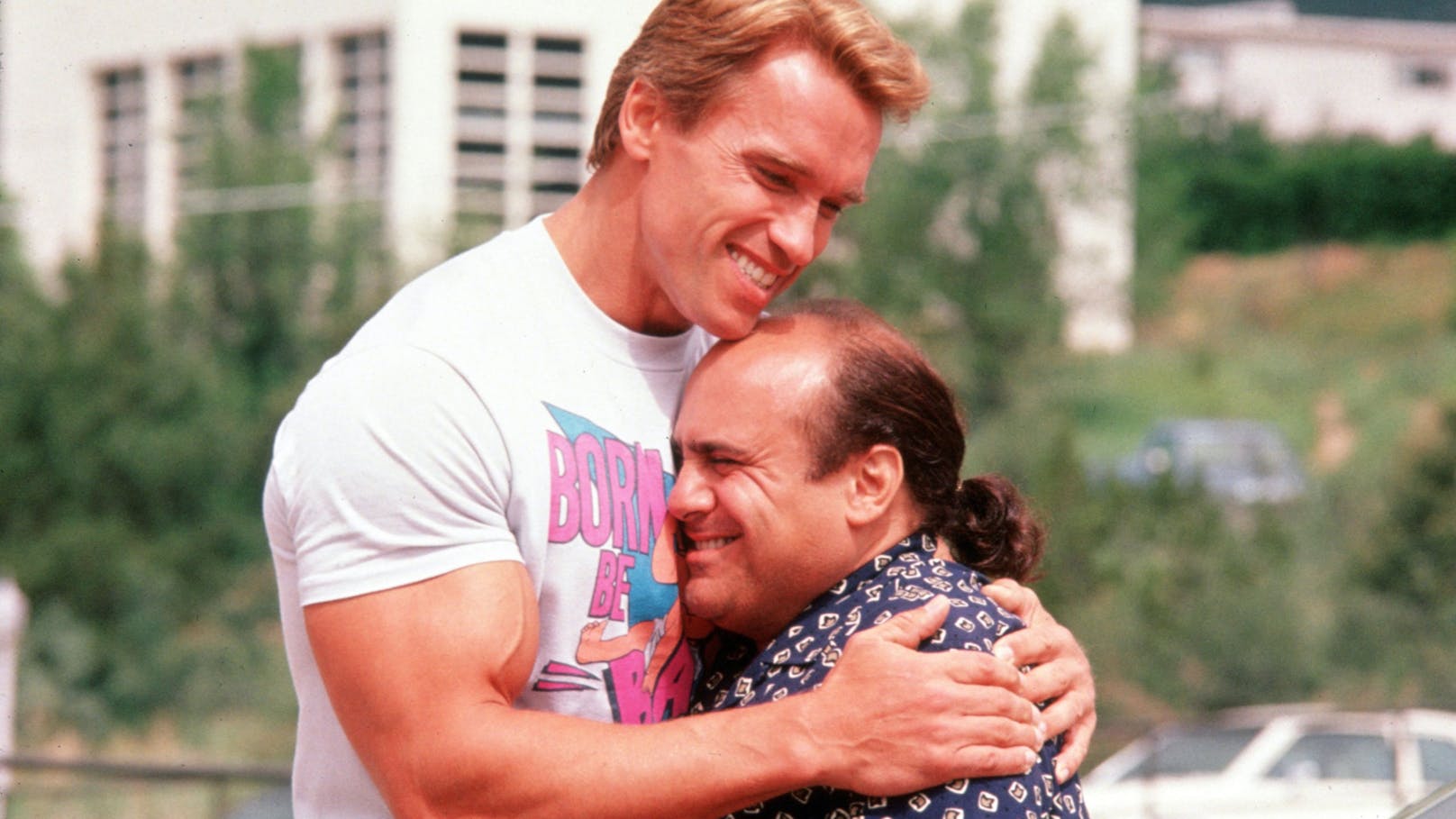 In "Zwillinge" (1988) mimten DeVito und Arnold Schwarzenegger zwei ungleiche Zwillingsbrüder. Fans des Duos können auf eine weitere Zusammenarbeit hoffen