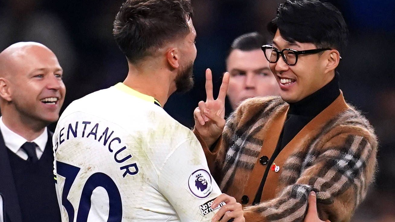 Teamkollegen Bentancur und Son.