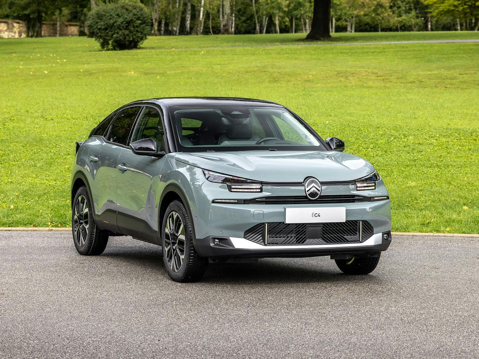 Sowohl Citroën C4 als auch C4 X haben ein markantes Facelift erhalten.