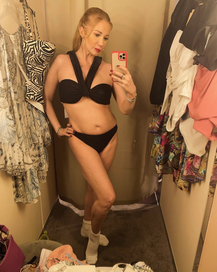 Karina Sarkissova meldet sich wieder mit neuen Fotos auf Instagram