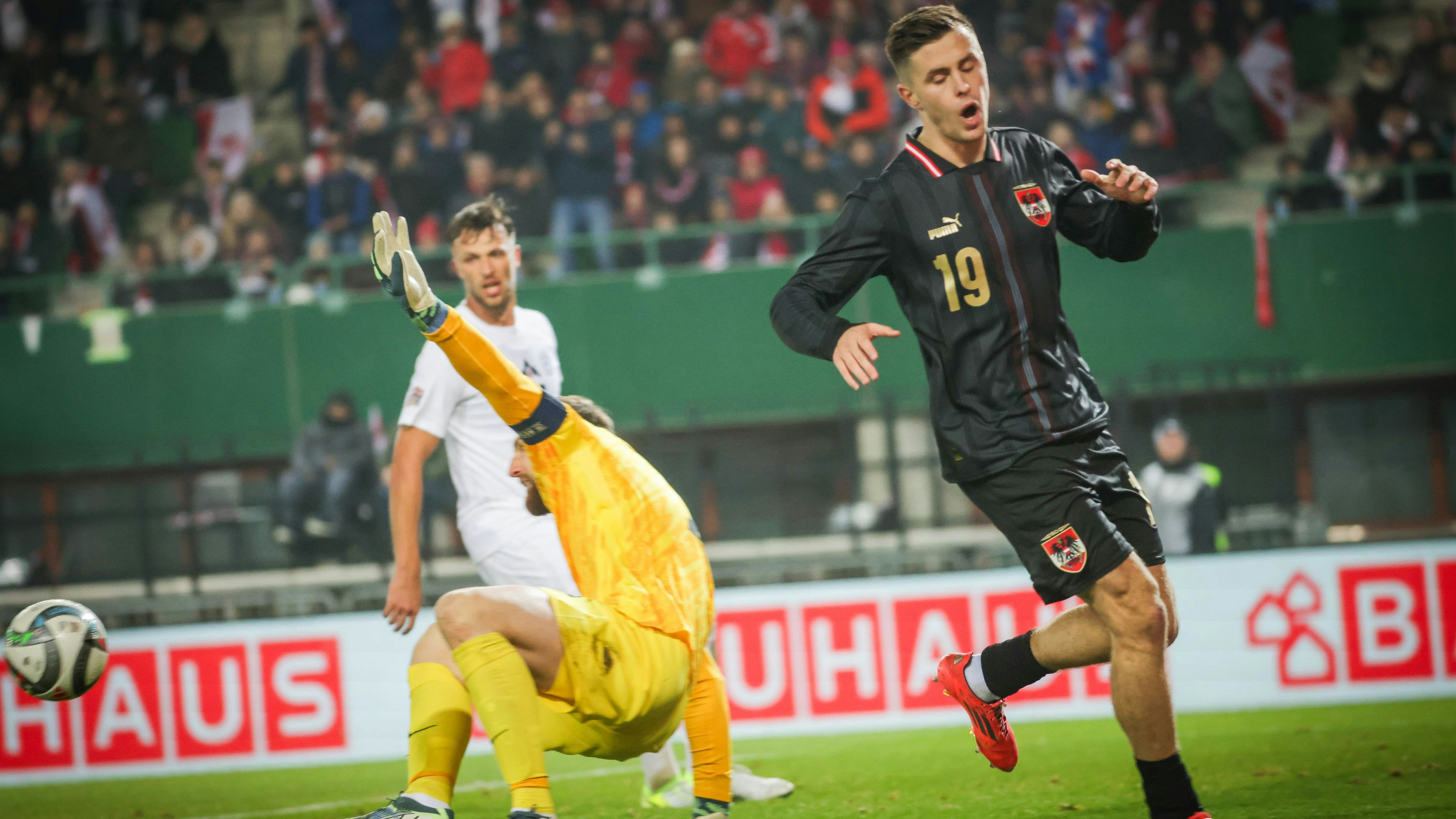 ÖFB-Stürmer Christoph Baumgartner im Sondertrikot.