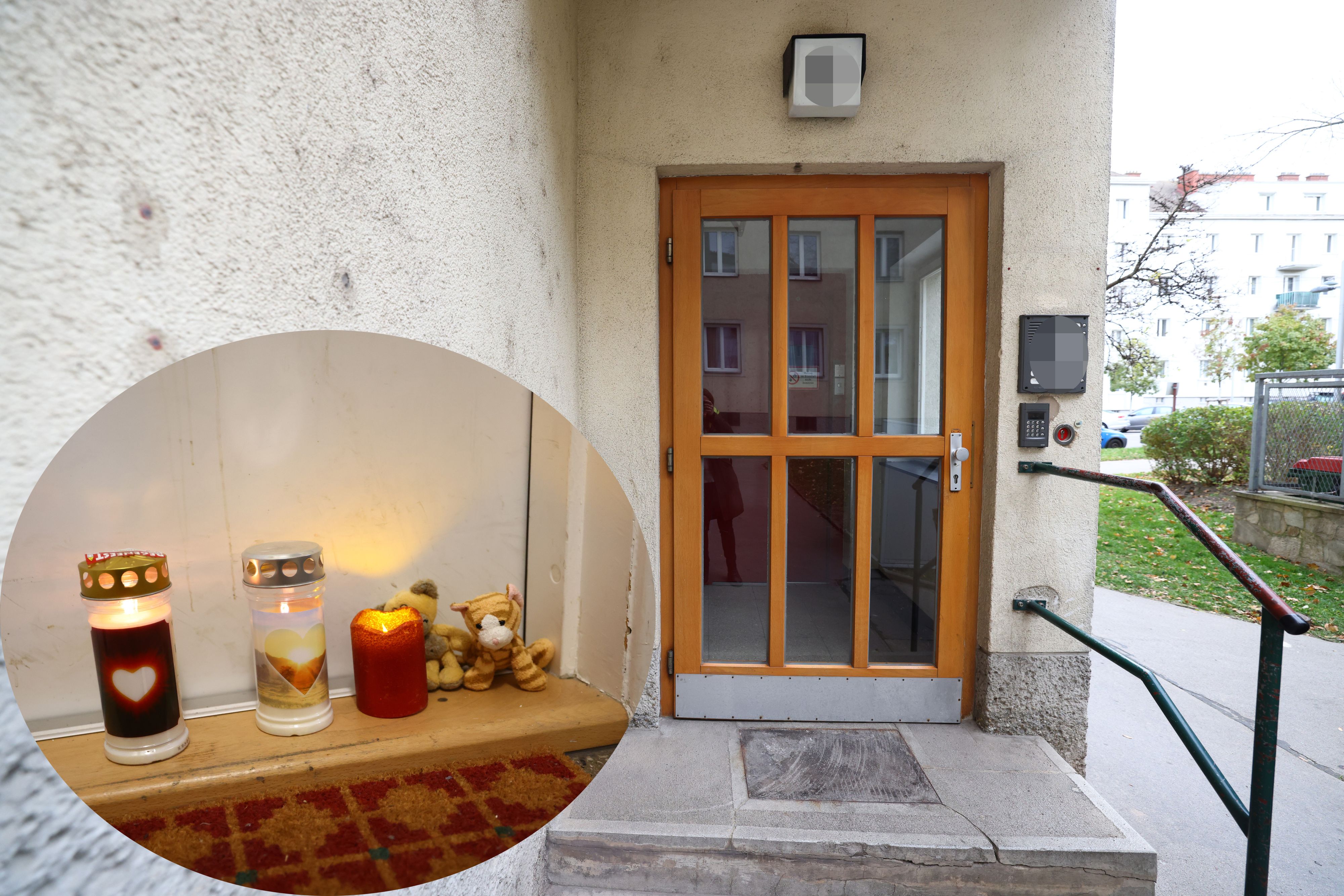 Mit Kerzen und Stofftieren gedenken die Nachbarn des kleinen M.