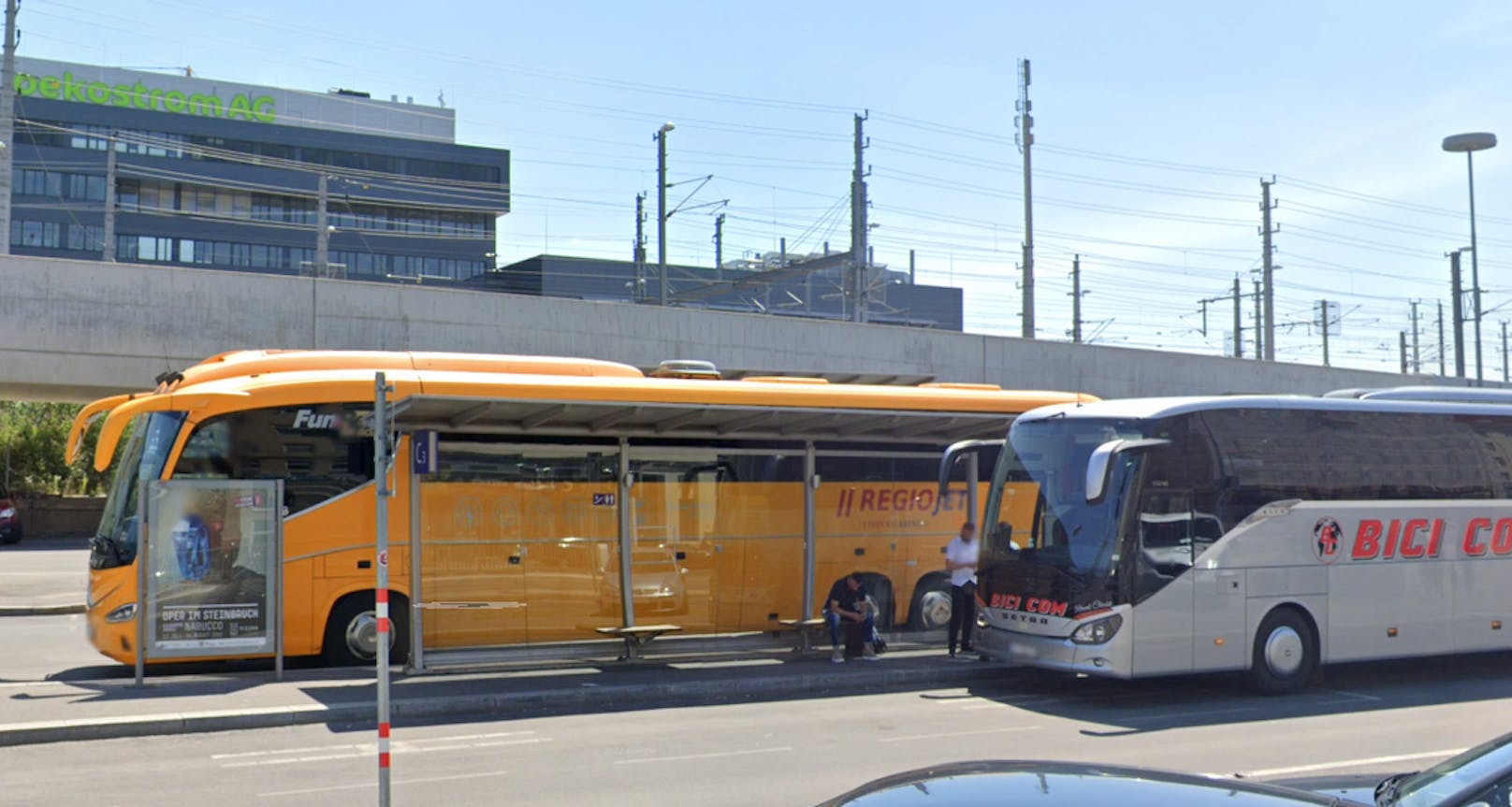 Fahrgast beißt Lenker von Balkan-Bus mitten ins Gesicht