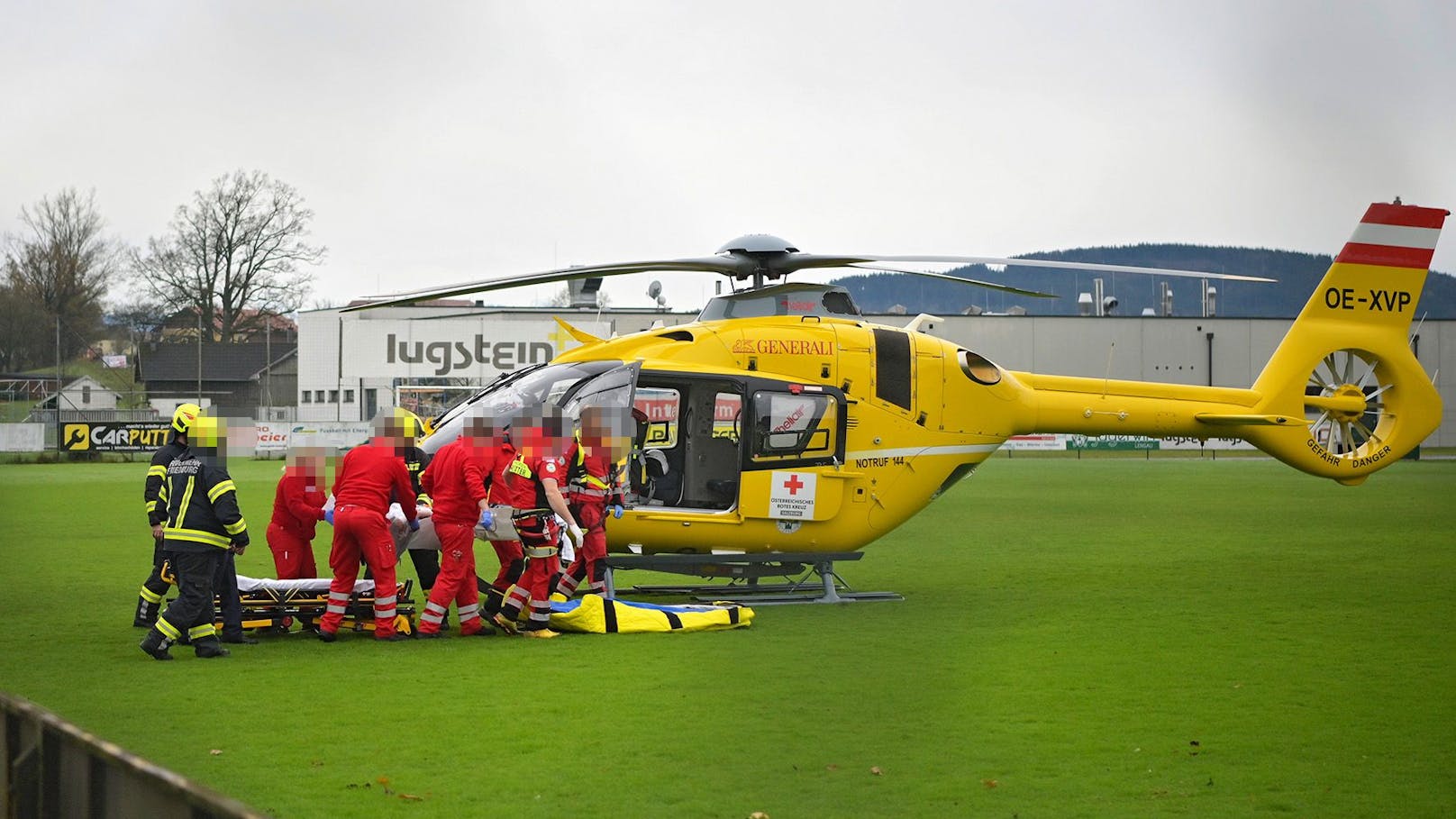 Mann (30) kam in Starkstrom, Kinder als Zeugen