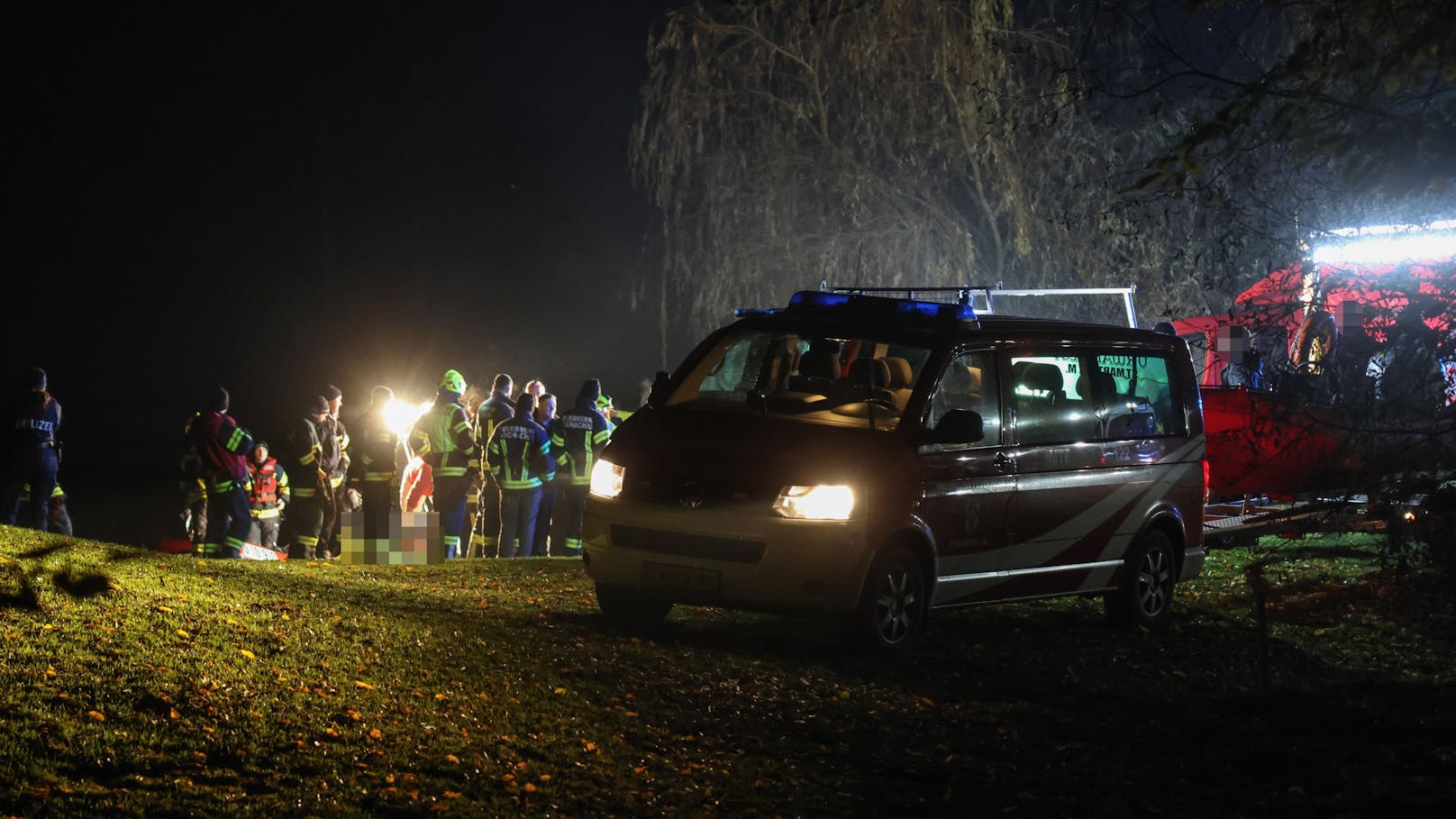 Dann die tragische Nachricht: Um 17.45 Uhr wurde der Taucher aus dem Bezirk Perg regungslos am Seeboden gefunden.