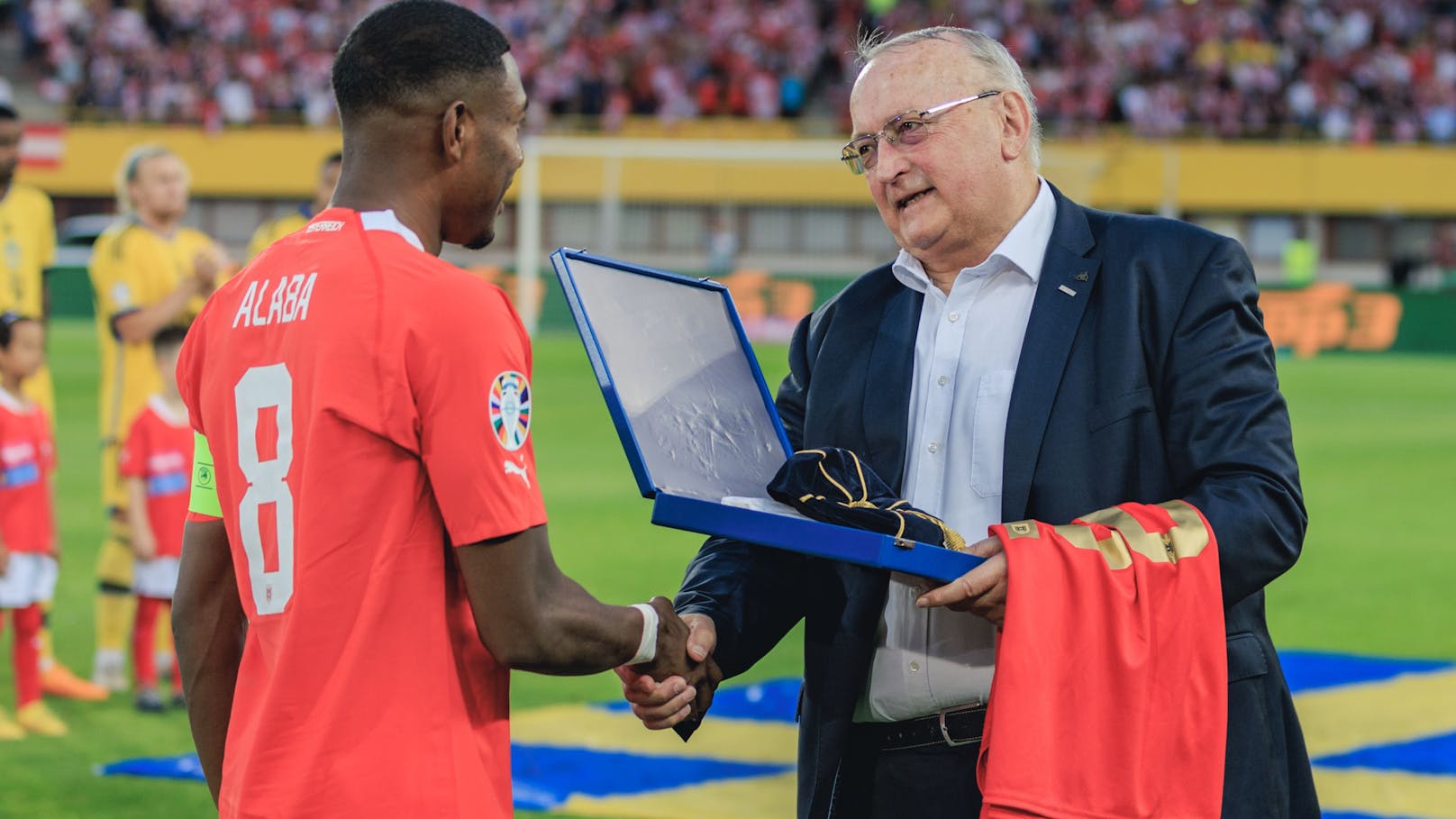 "Sagt Unwahrheit!" Alaba schießt gegen Vize-Boss zurück