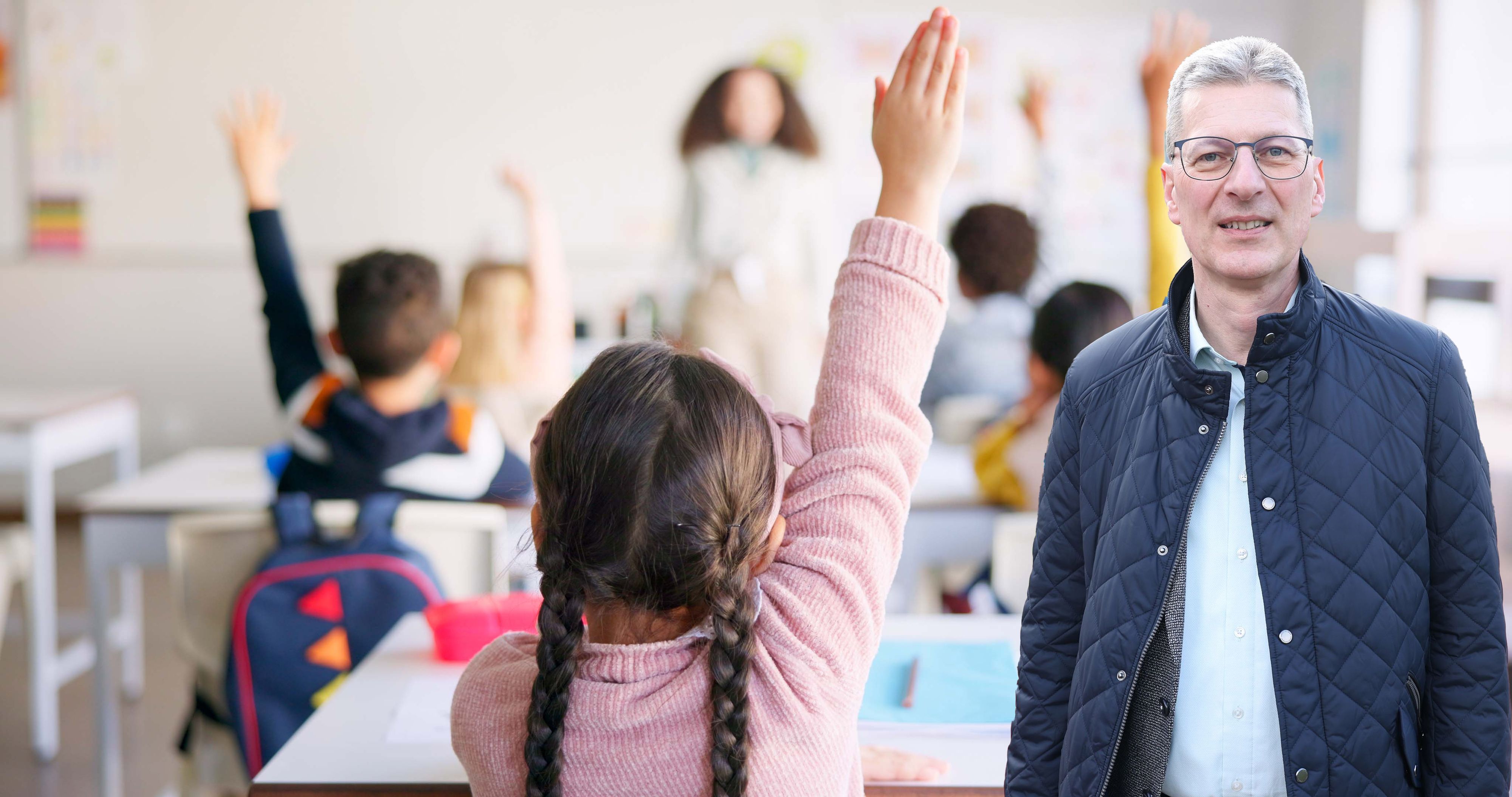 In einer Umfrage von Gewerkschafter Thomas Krebs (fcg) gab die Hälfte der Lehrer an, dass 50 % der Schüler nicht ausreichend Deutsch sprechen.