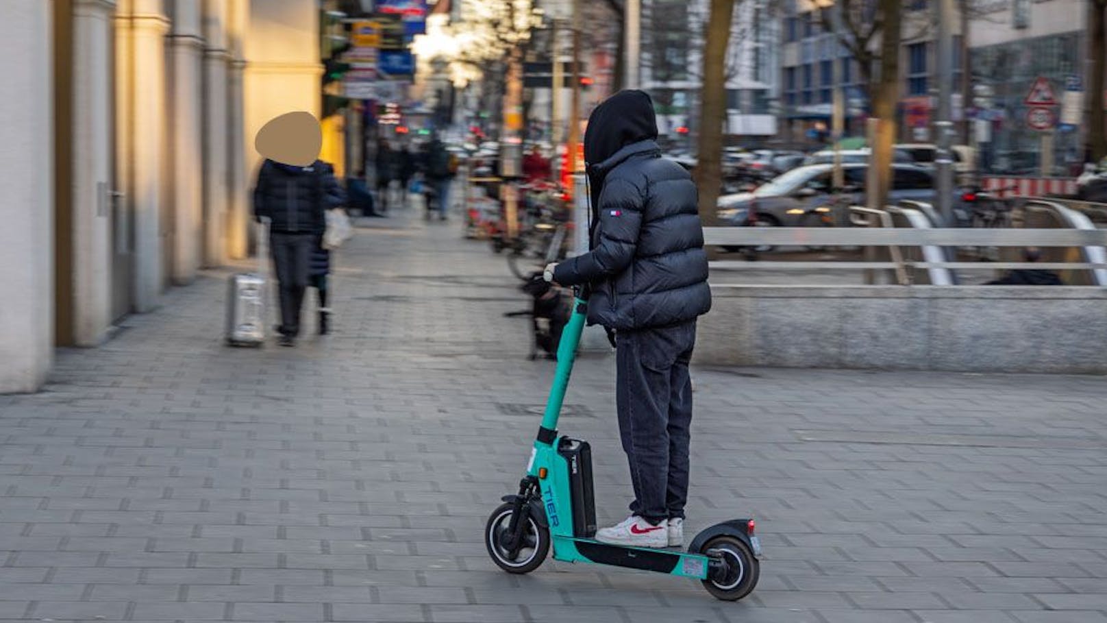 Frisierte E-Scooter – Aktion scharf auf Wiener Mahü