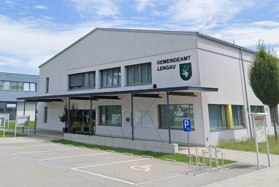 Im Innviertel wird eine gutbezahlte Stelle frei.