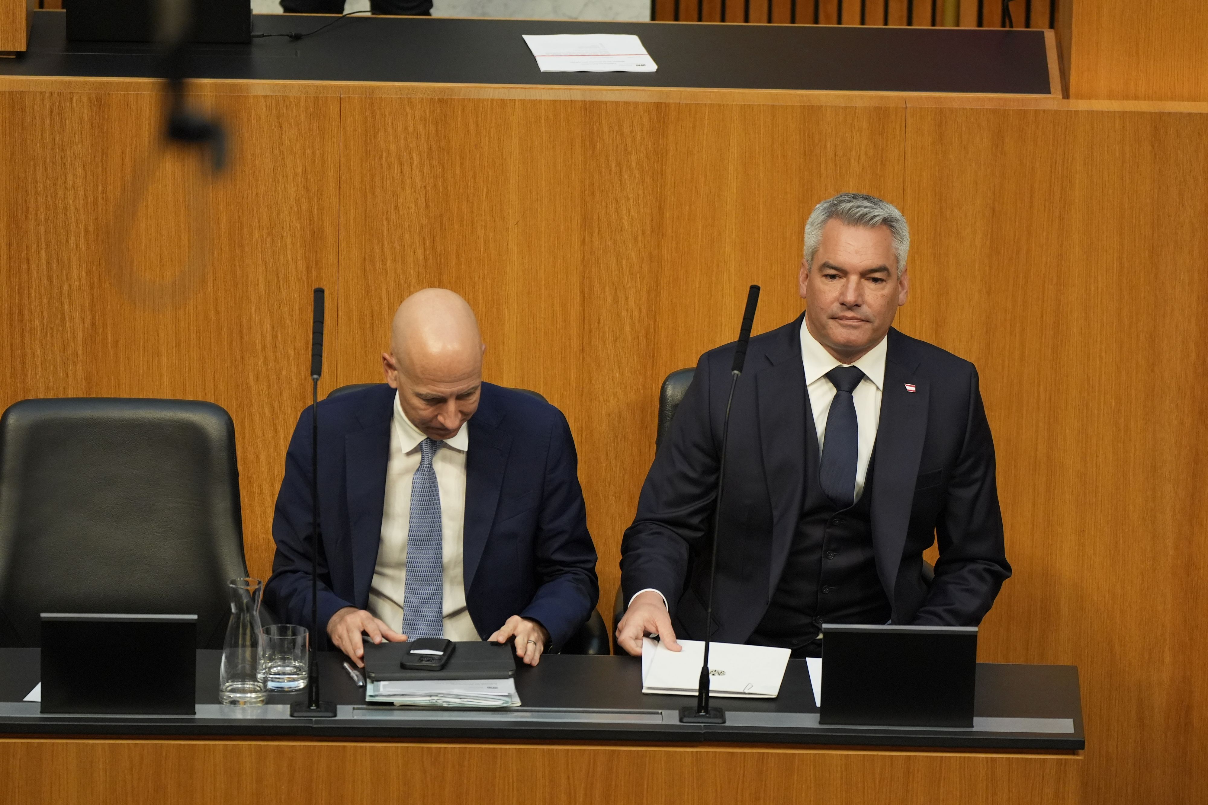 Die FPÖ forderte Bundeskanzler Karl Nehammer zum Rückzug auf.