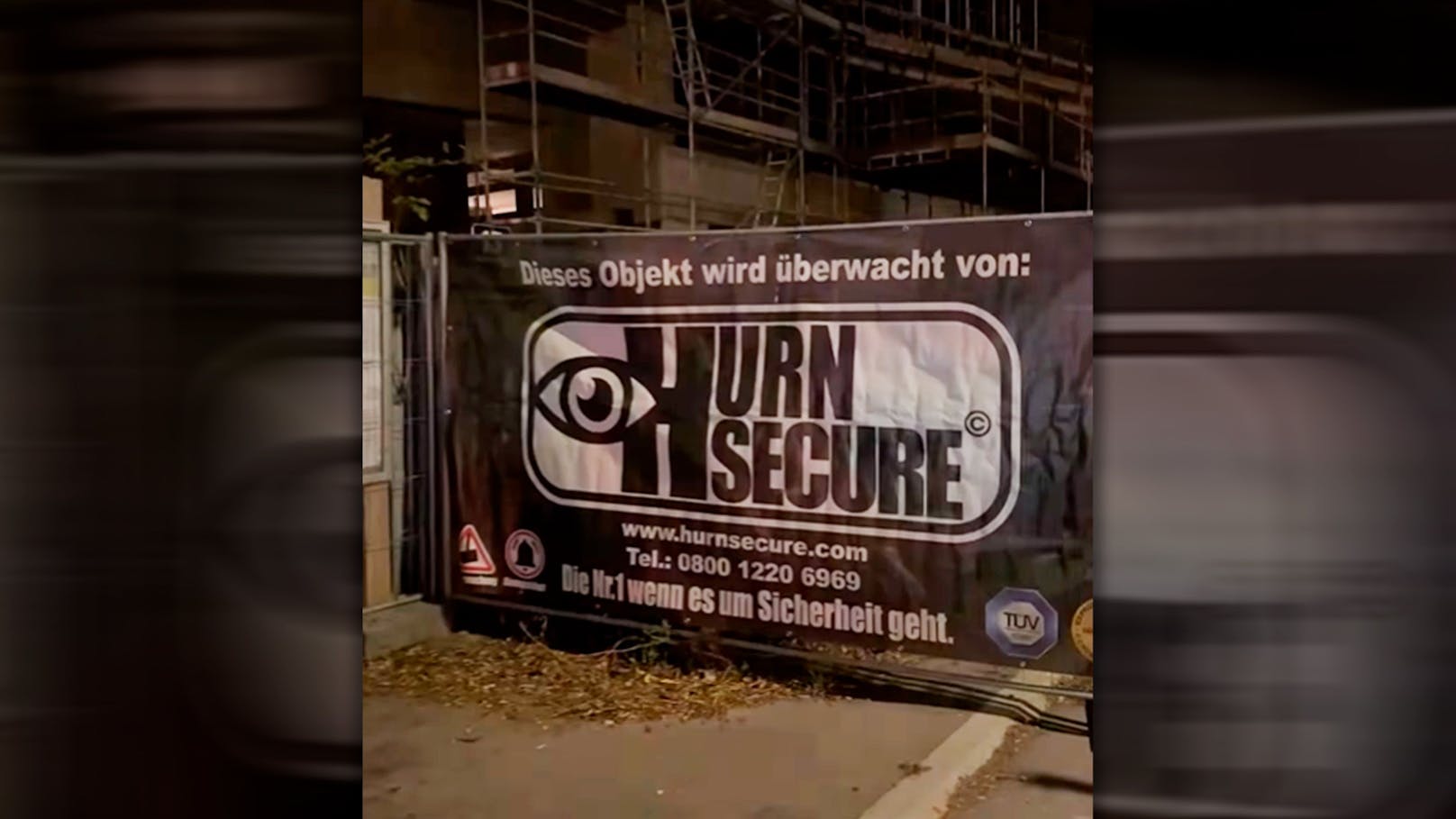 "Hurn Secure" – Wiener Baustelle sorgt für Verwunderung