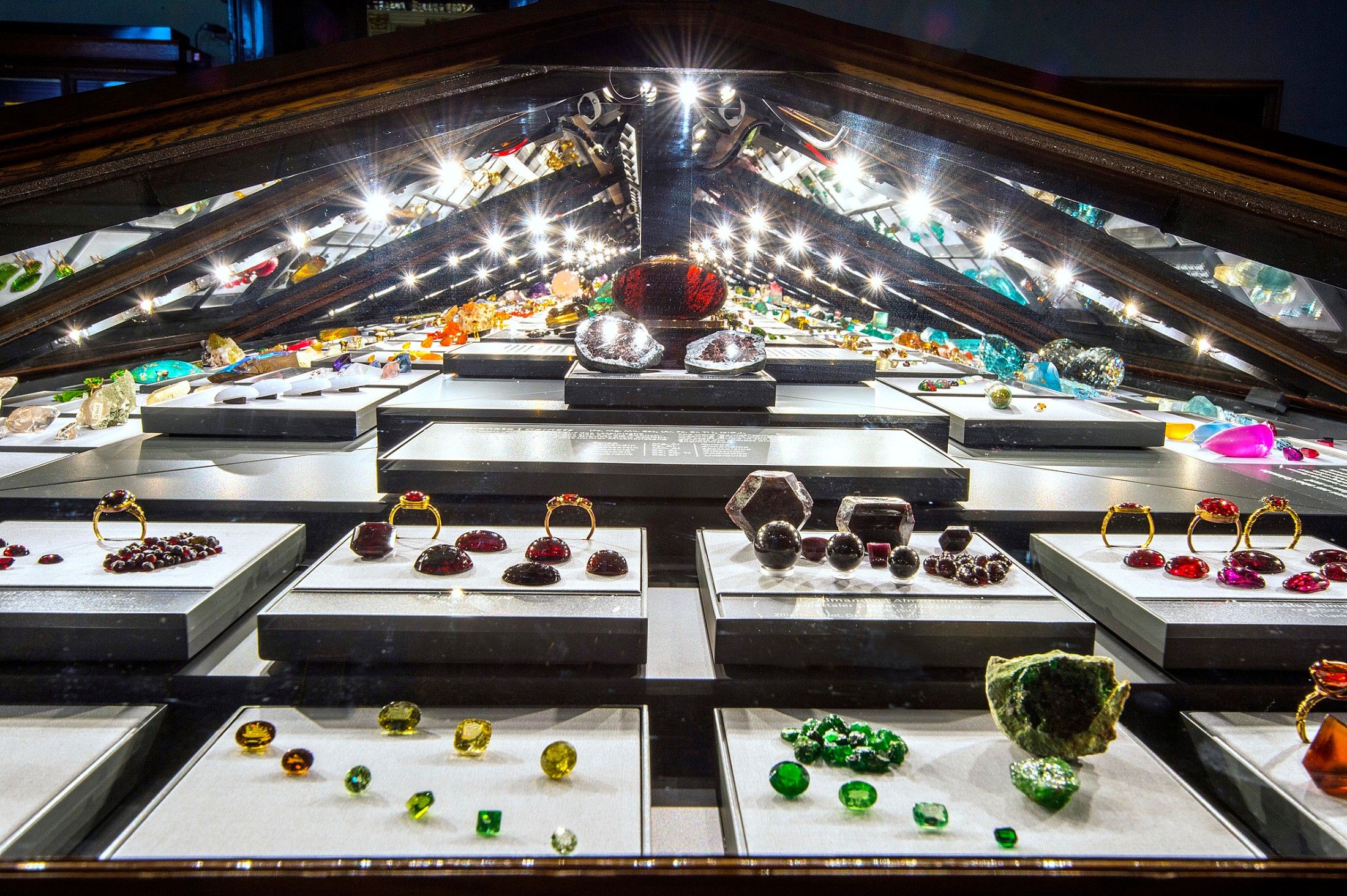 Die Edelsteinsammlung des Naturhistorischen Museums ist eine der bedeutendsten in Europa.