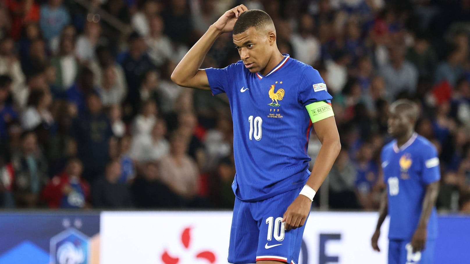 Star Mbappe droht in Frankreich die Degradierung