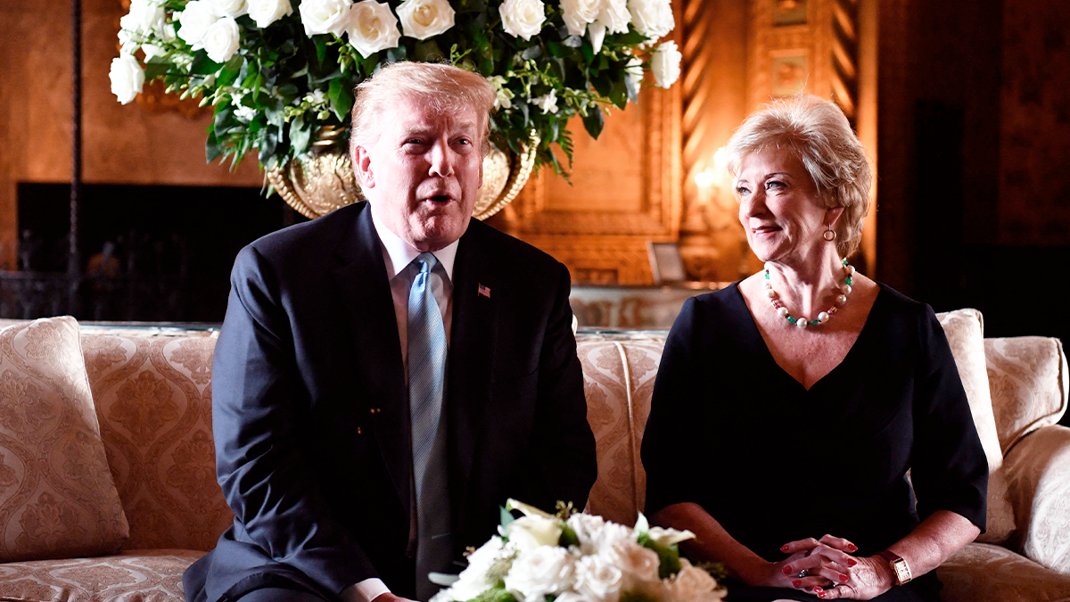 Heute.at - Trump macht Ex-Wrestlerin zur Bildungsministerin