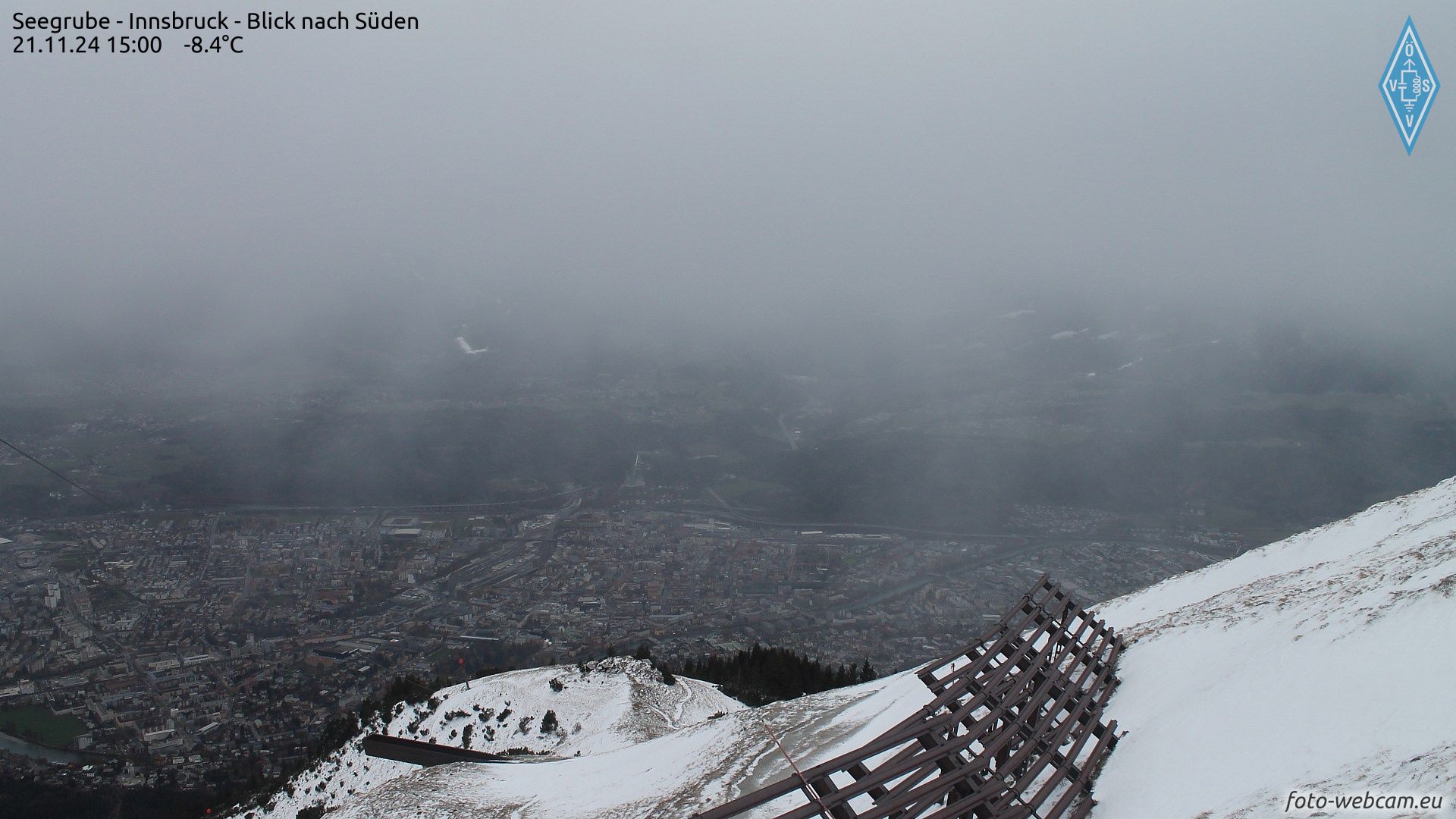 Blick Richtung Süden auf Innsbruck am 21. November 2024 um 15 Uhr.
