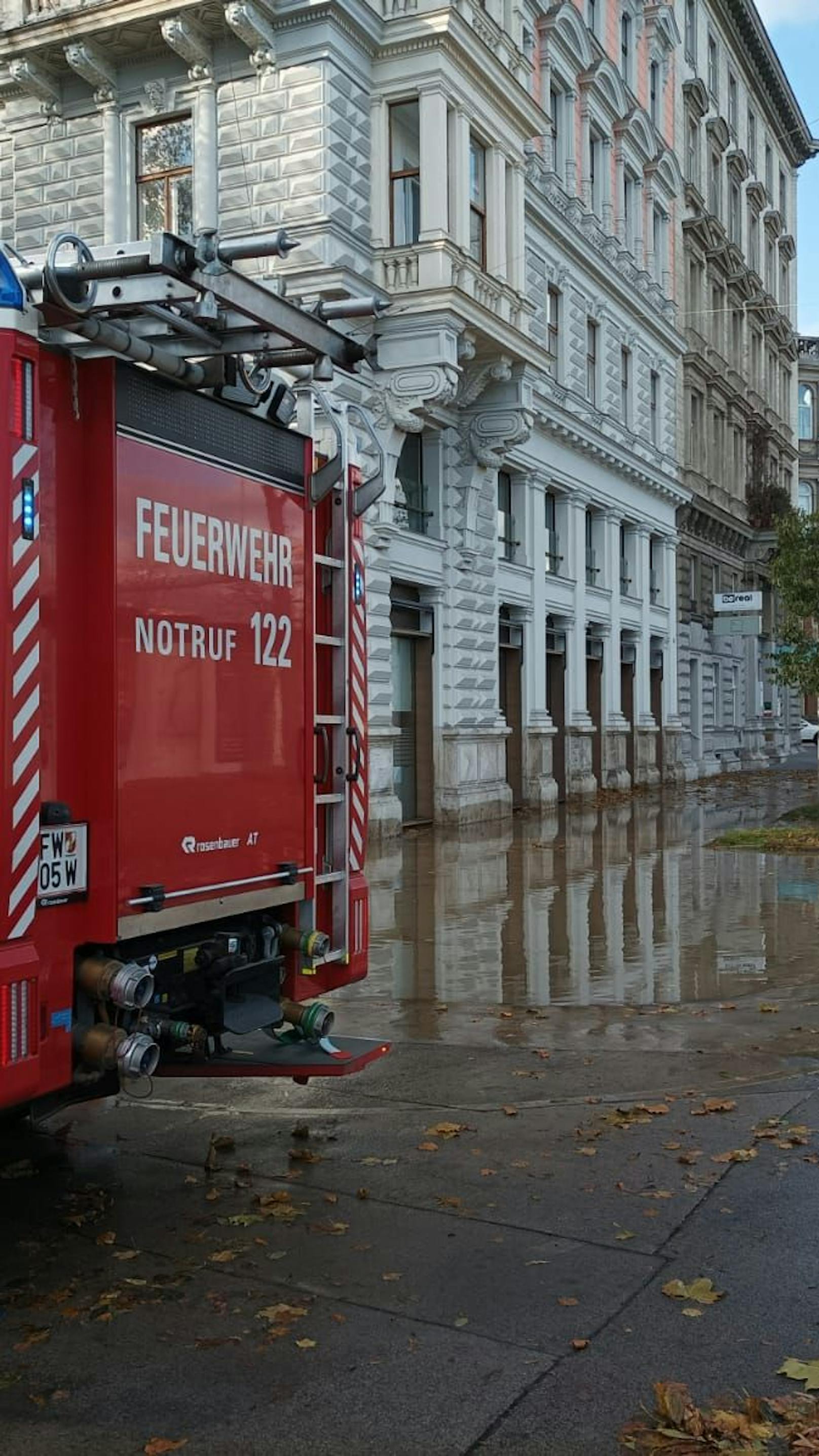 Ring in Wien geflutet – so kam Wasser auf die Straßen