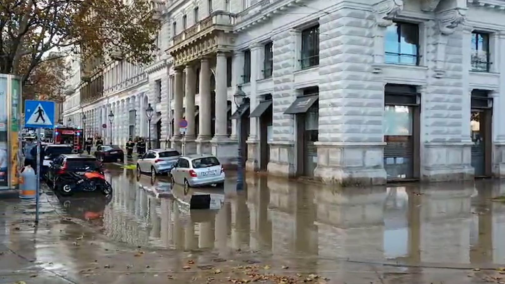 Ring unter Wasser! Straßen in Wien plötzlich geflutet