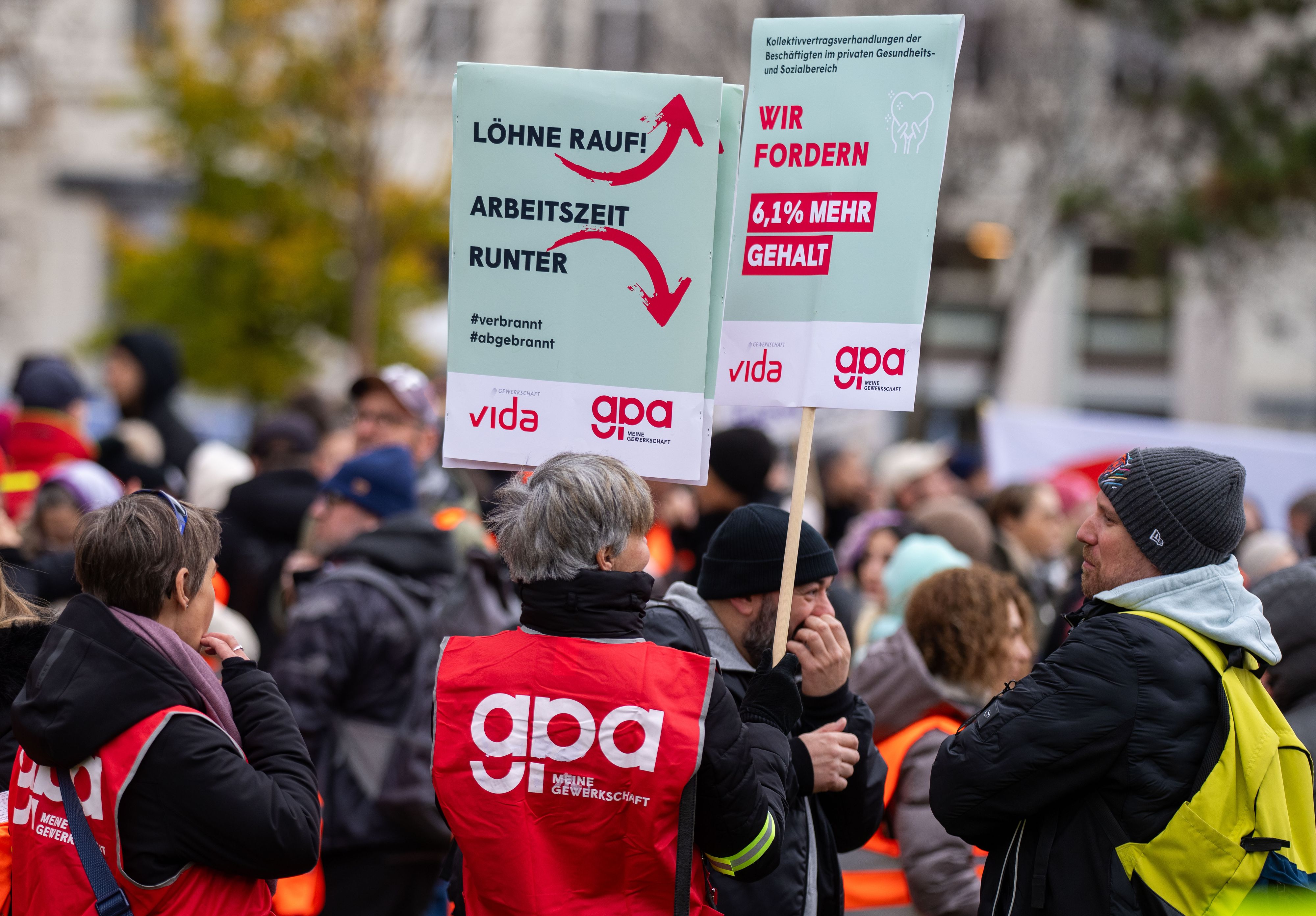 Die Gewerkschaft kündigt Proteste an. (Symbolbild)