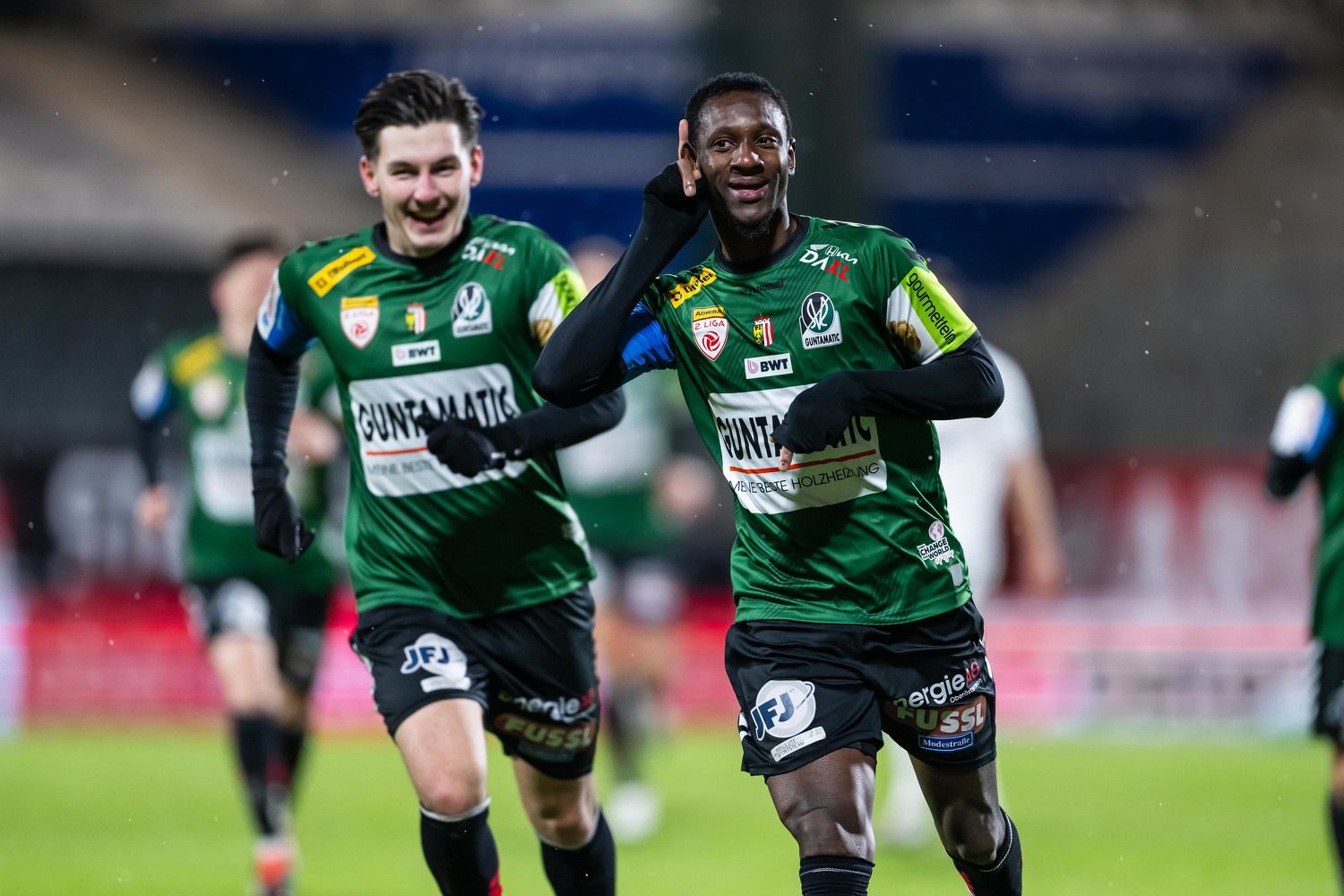 Ried bleibt an der Admira dran