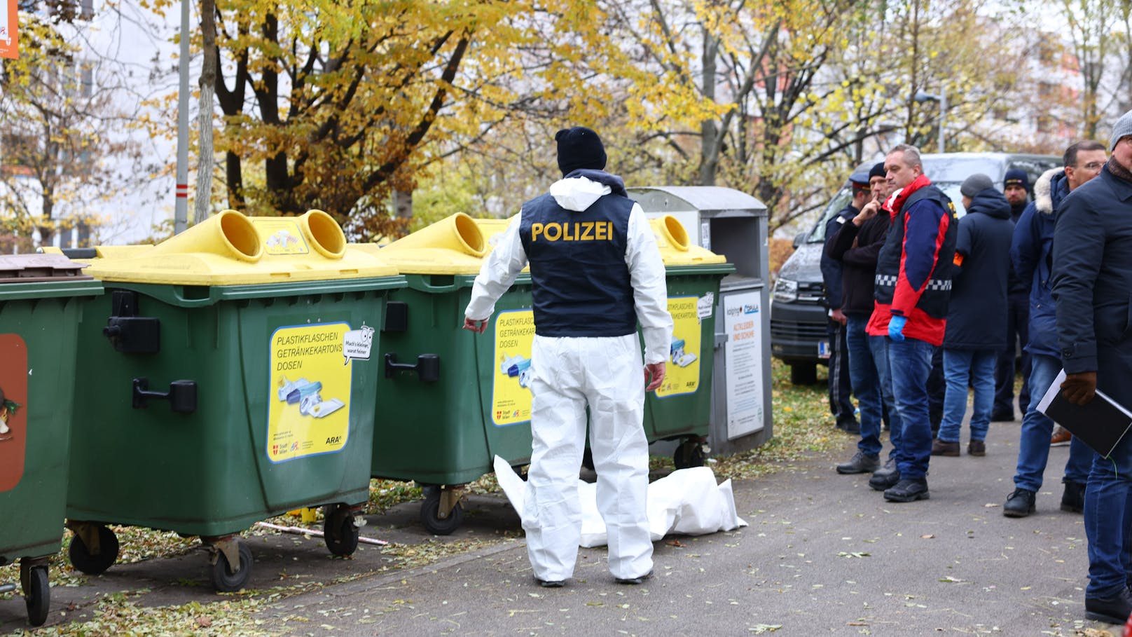 Baby lag tot in Mülltonne in Wien-Favoriten.