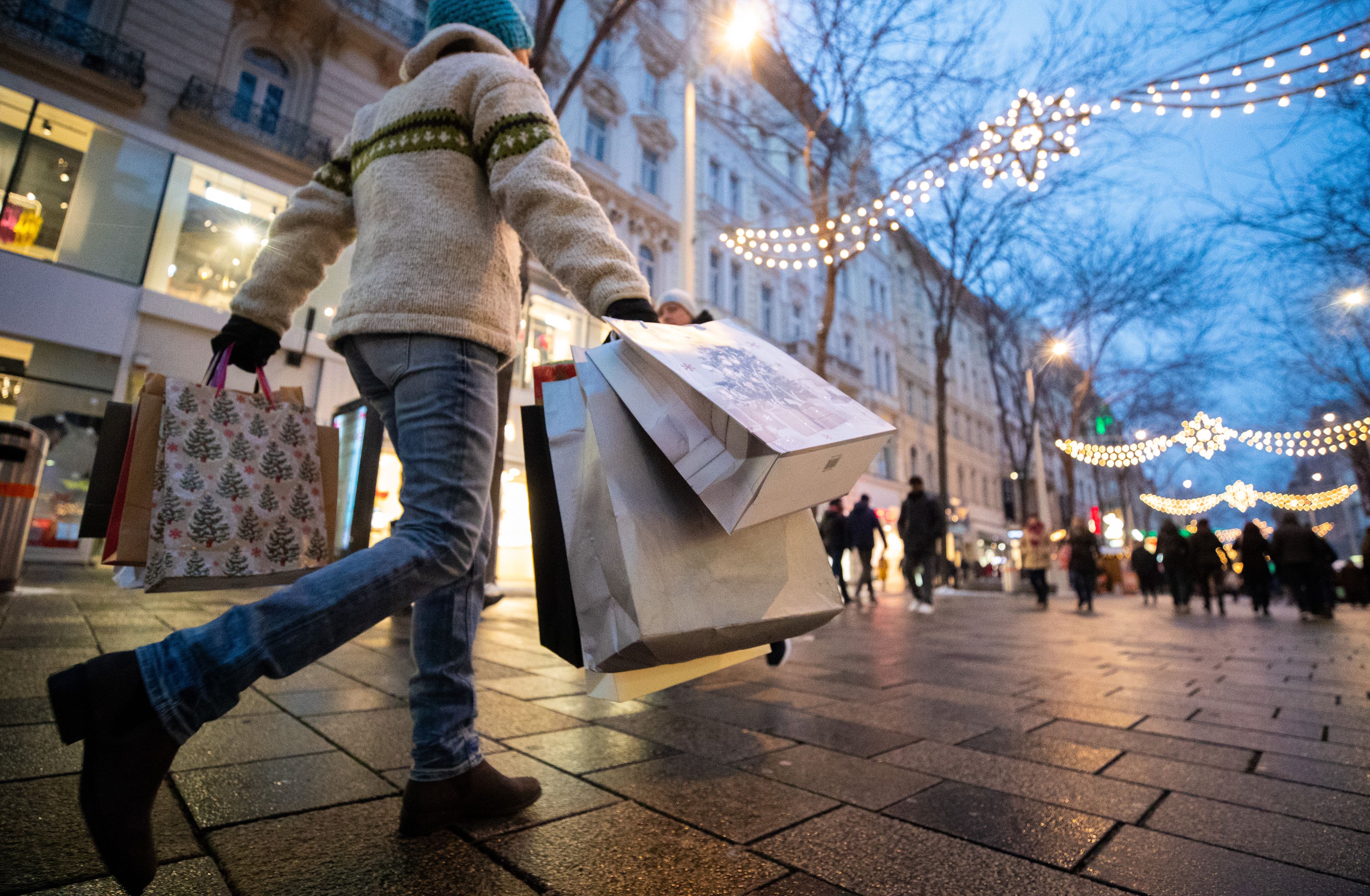 Laut Vorschau werden die Shops heuer leerer als bisher, wir geben um 50 Millionen Euro weniger aus.