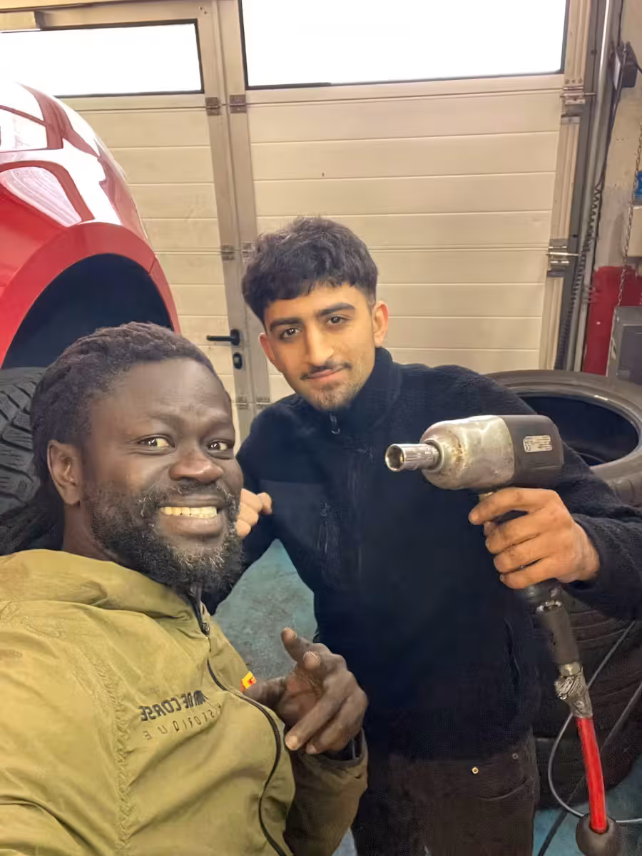 Mustafa Kuratschi und sein Team haben gerade alle Hände voll zu tun.