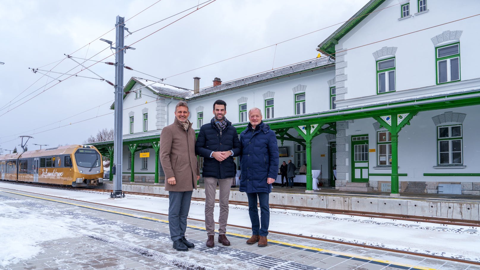 Monatelange Bauzeit! Mariazell hat jetzt neuen Bahnhof