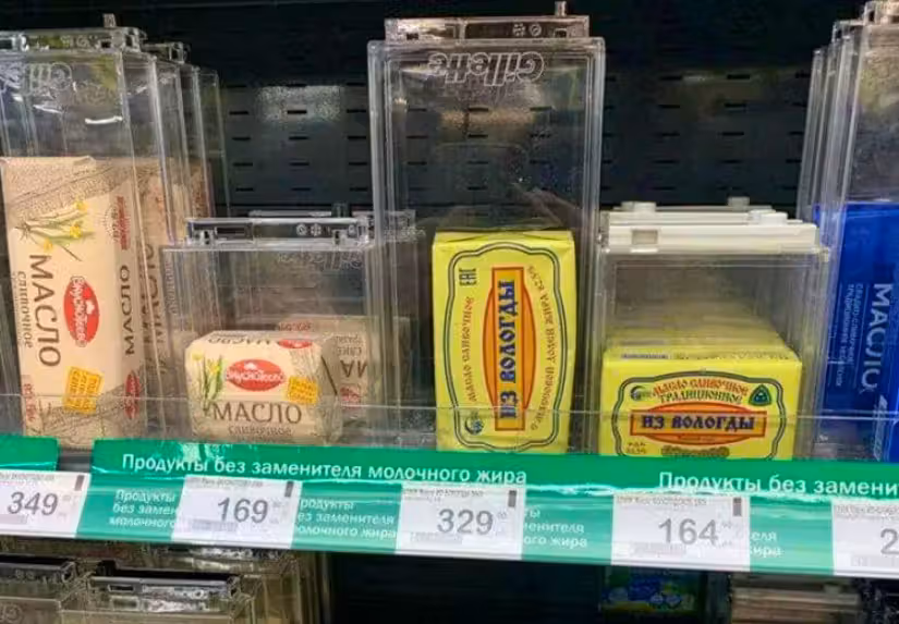 Diese Preisexplosion hat dazu geführt, dass immer wieder Menschen Butter aus den Kühlregalen stehlen, da sie sich das Produkt nicht mehr leisten können.