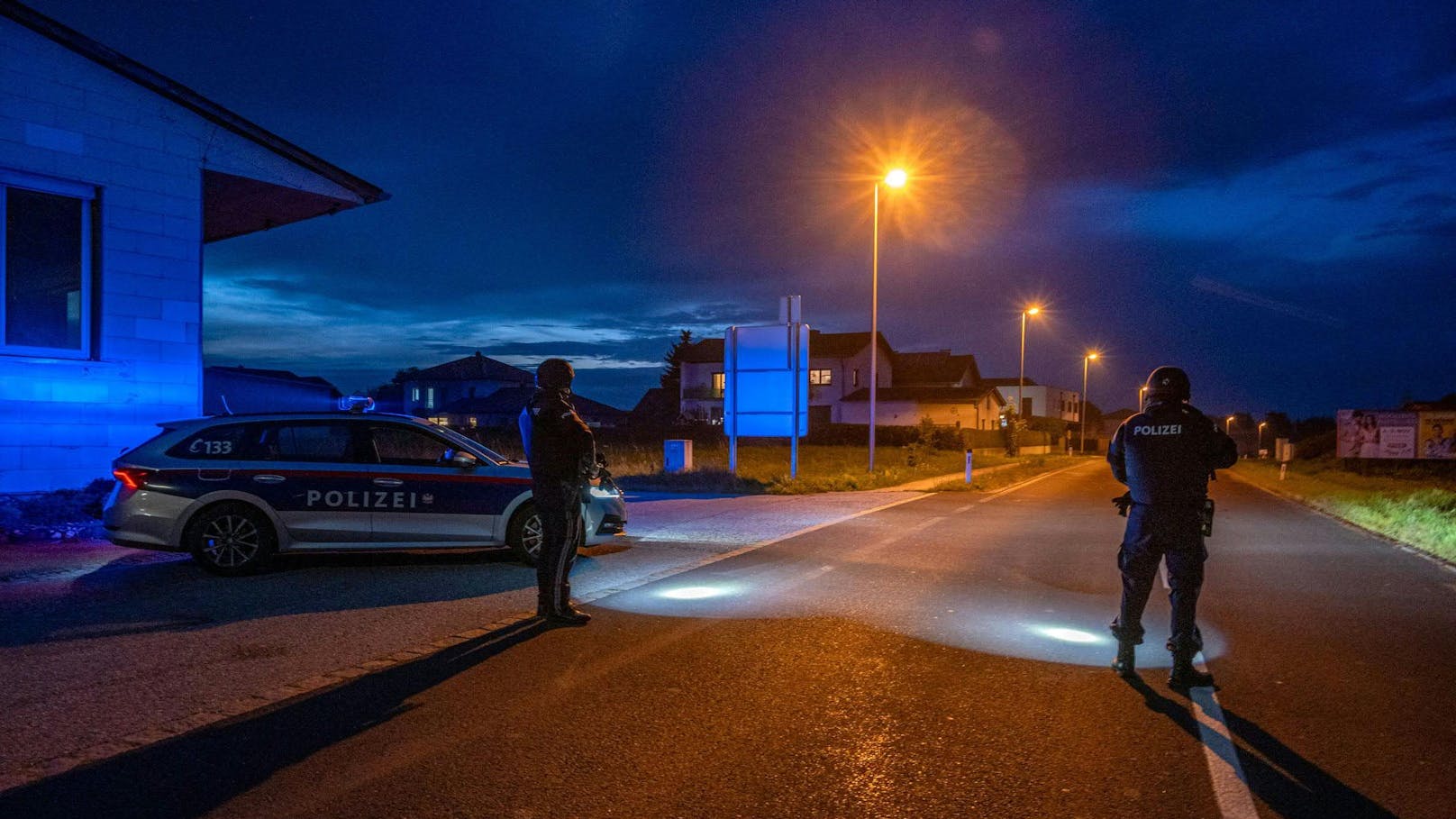 Fahndung nach Raubüberfall – Opfer schwer verletzt