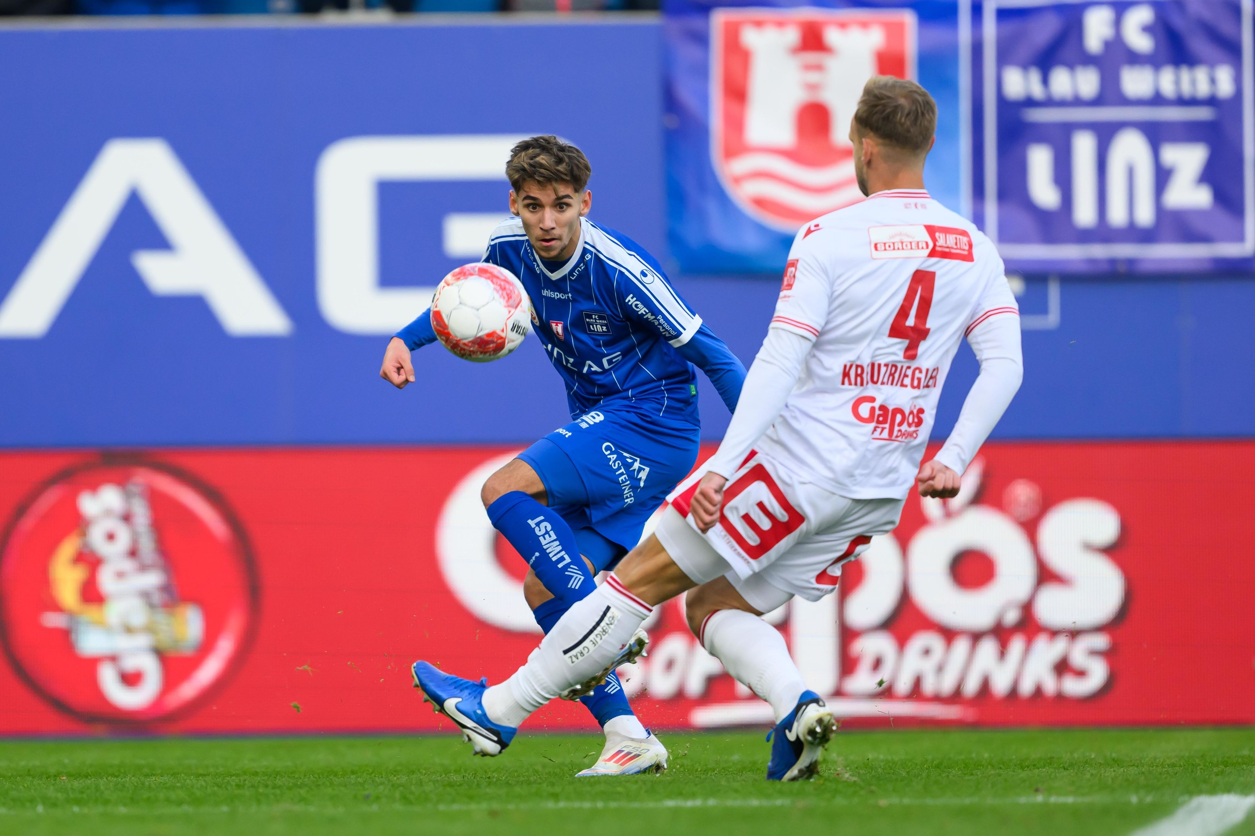 Enges Duell zwischen Blau-Weiß und GAK.