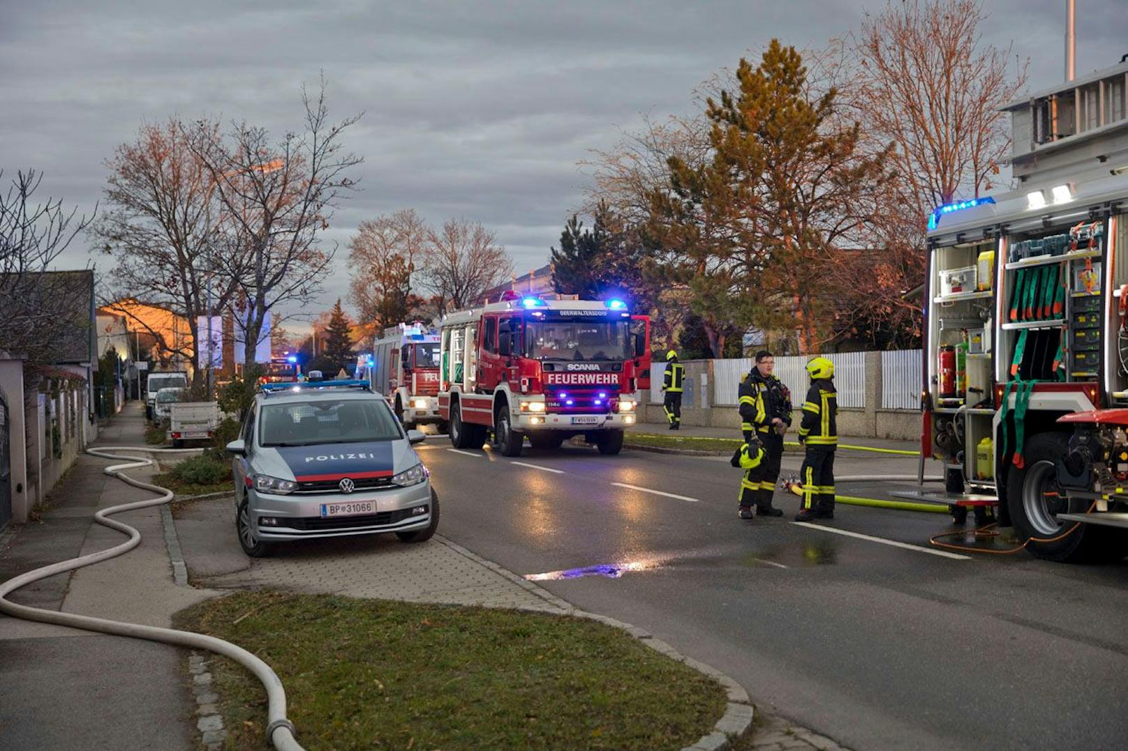 Wohnhausbrand in Oberwaltersdorf forderte die Einsatzkräfte