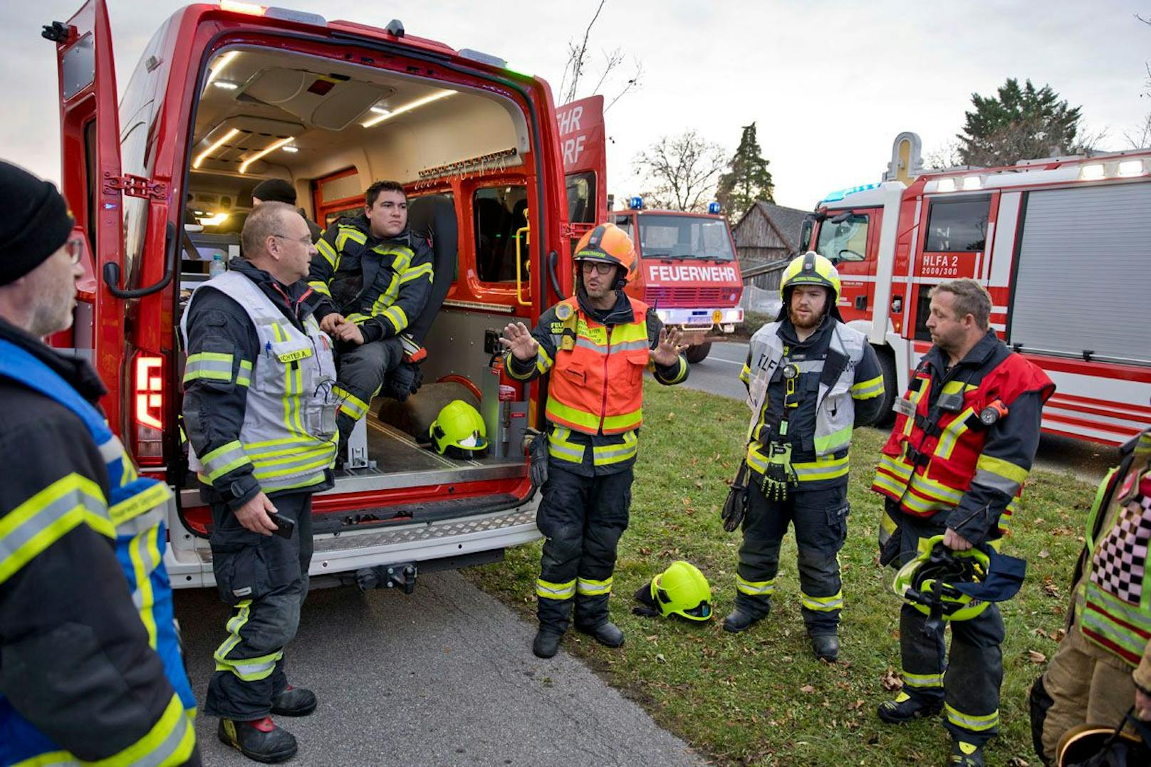 Wohnhausbrand in Oberwaltersdorf forderte die Einsatzkräfte