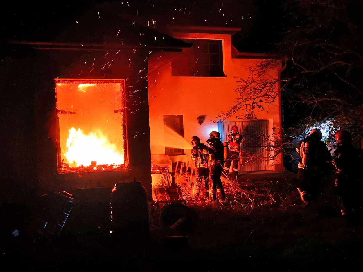 Wohnhausbrand in Oberwaltersdorf im Bezirk Baden