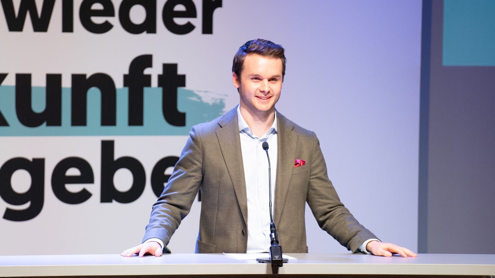 Harald Zierfuß als Chef der Jungen ÖVP wiedergewählt