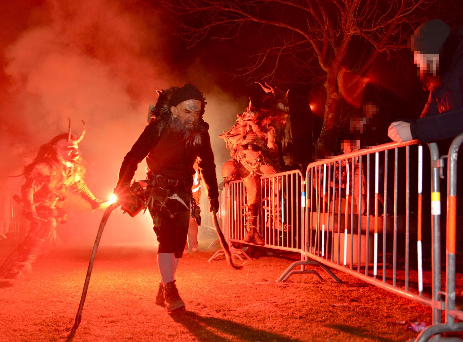 Perchten-Show in Wr. Neustadt