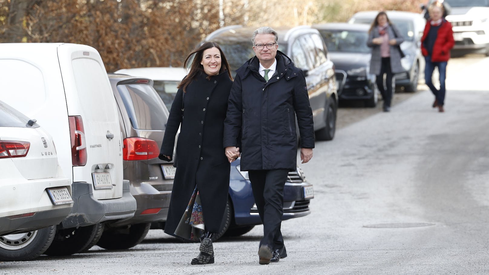 Es folgte Landeshauptmann Christopher Drexler (ÖVP) mit Gattin Iris.