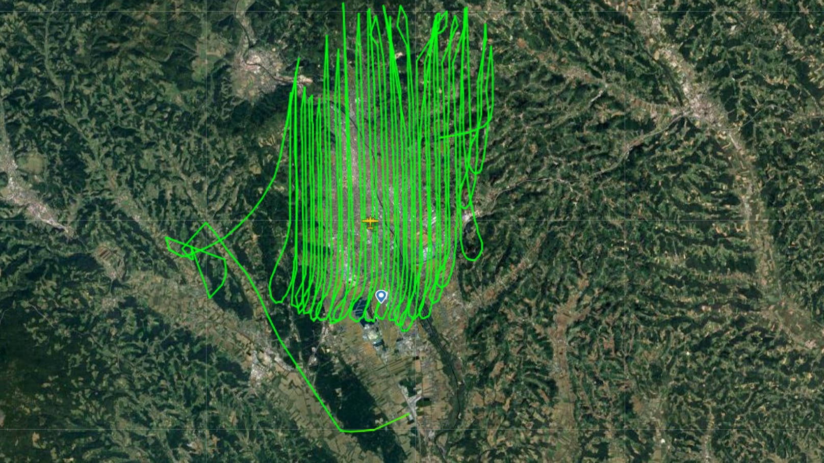 Eine Cessna 404 Titan zog am 25. November 2024 verdächtige Schlaufen über Graz.