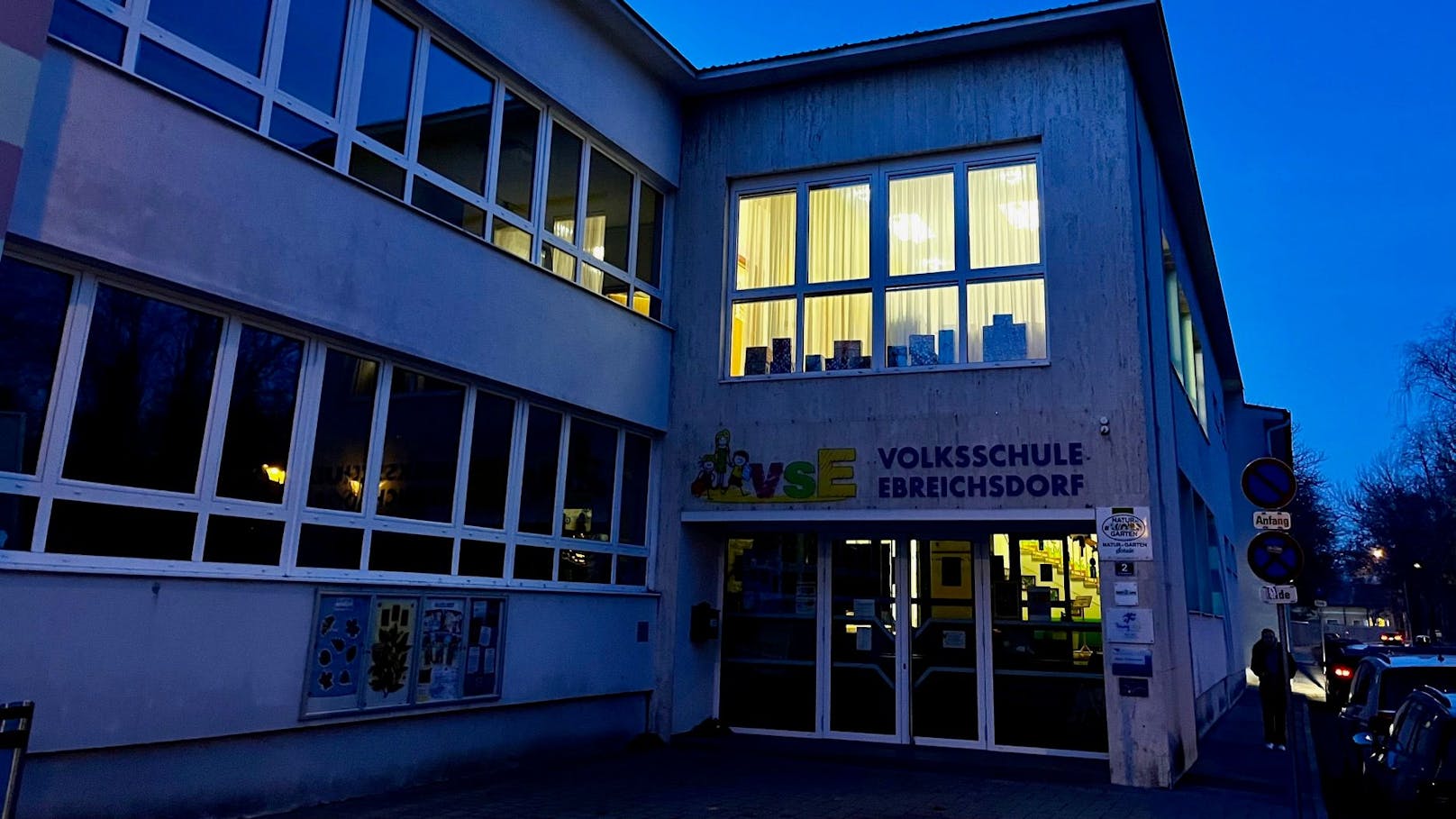 Einbruch in die Volksschule in Ebreichsdorf