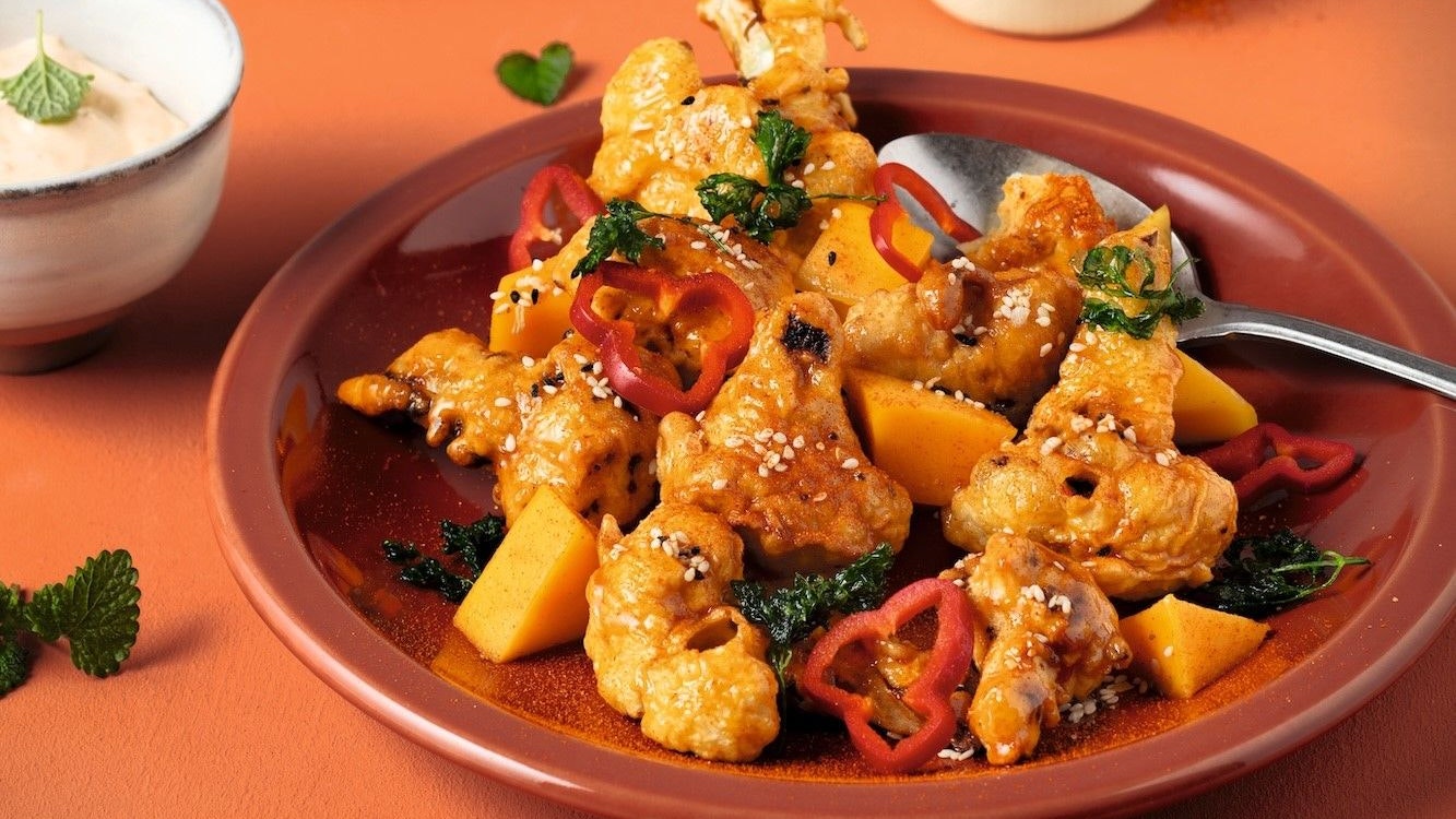 Karfiol-Wings mit Mango und Sesam 
