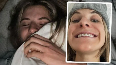 Alina Meier zeigt ihre neue Zahnspange