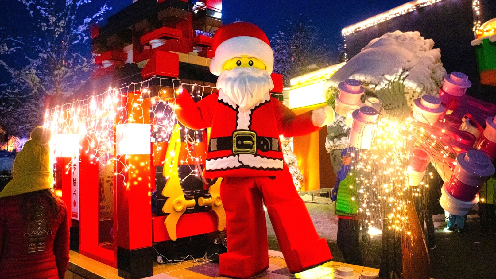 Funkelnde LEGOLAND Winterparade mit LEGO Santa