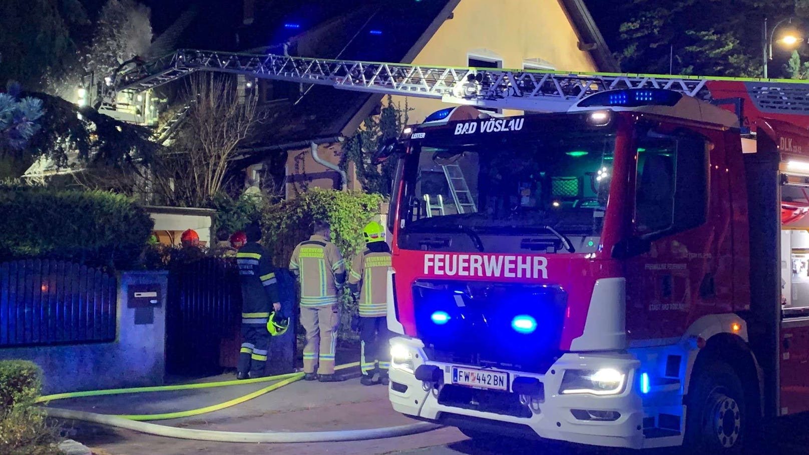 Vier Feuerwehren bekämpften stundenlang das Feuer