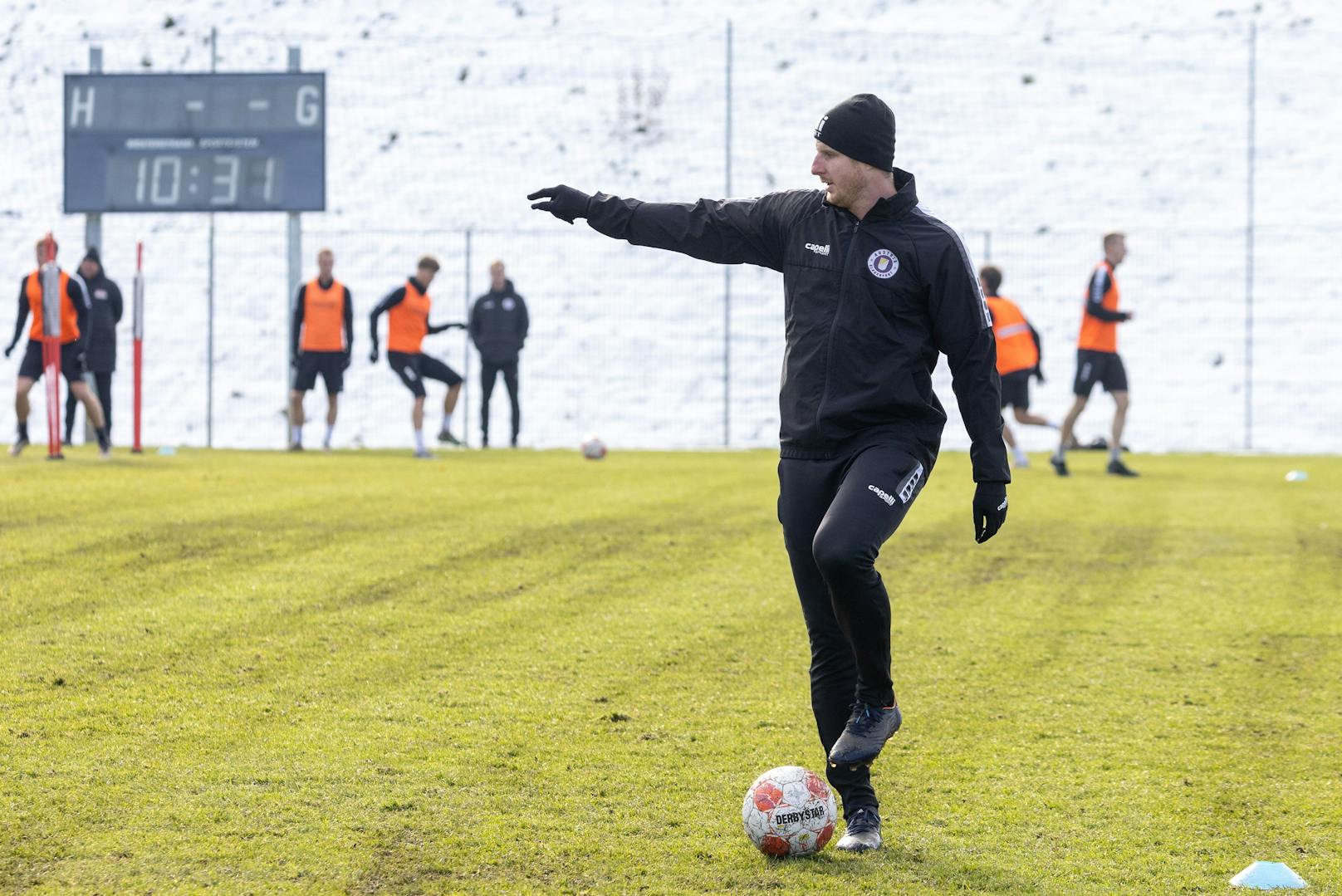 Martin Hinteregger beim ersten Klagenfurt-Training am 26.11.