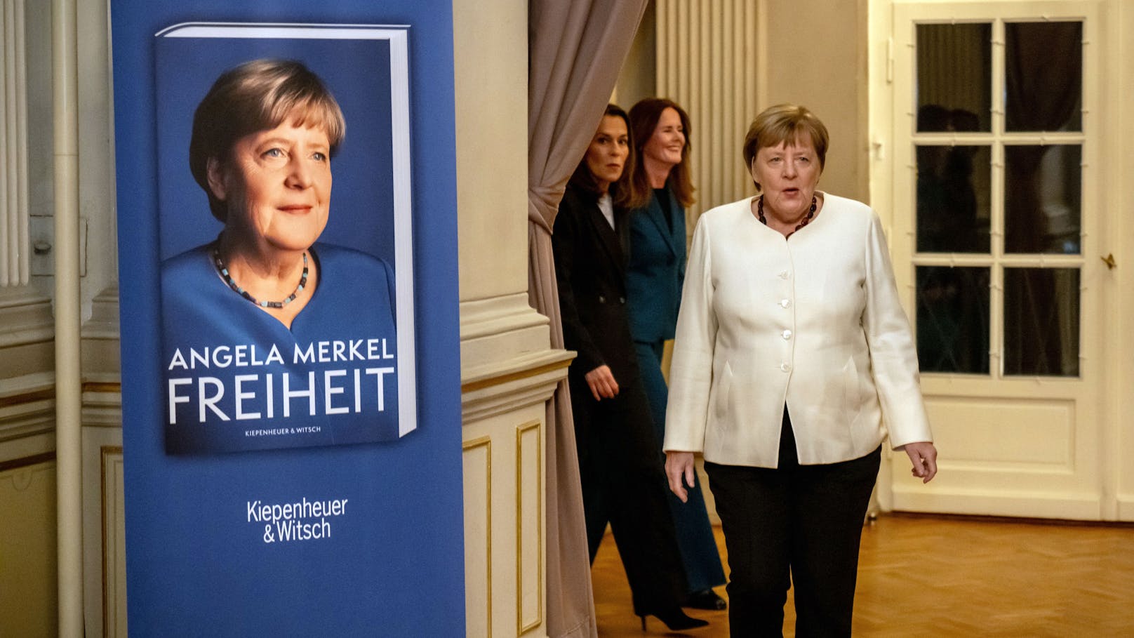 Vorhang auf: Deutschlands Ex-Kanzlerin Angela Merkel dürfte mit ihren Memoiren ordentlich Geld machen.